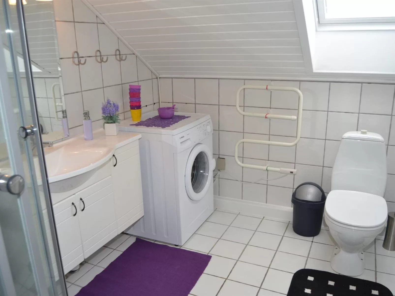 "Svava" - 2.3km from the sea - Binnen