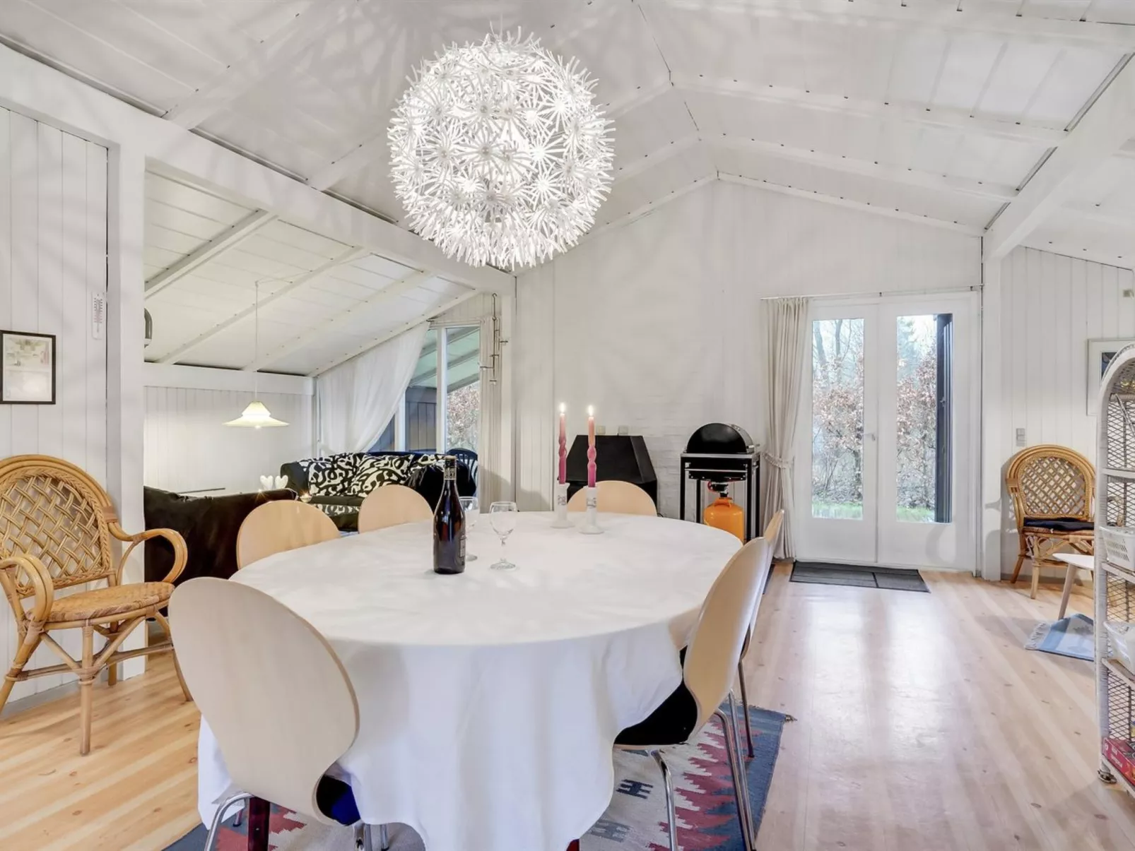 "Hardy" - 30km from the sea-Binnen