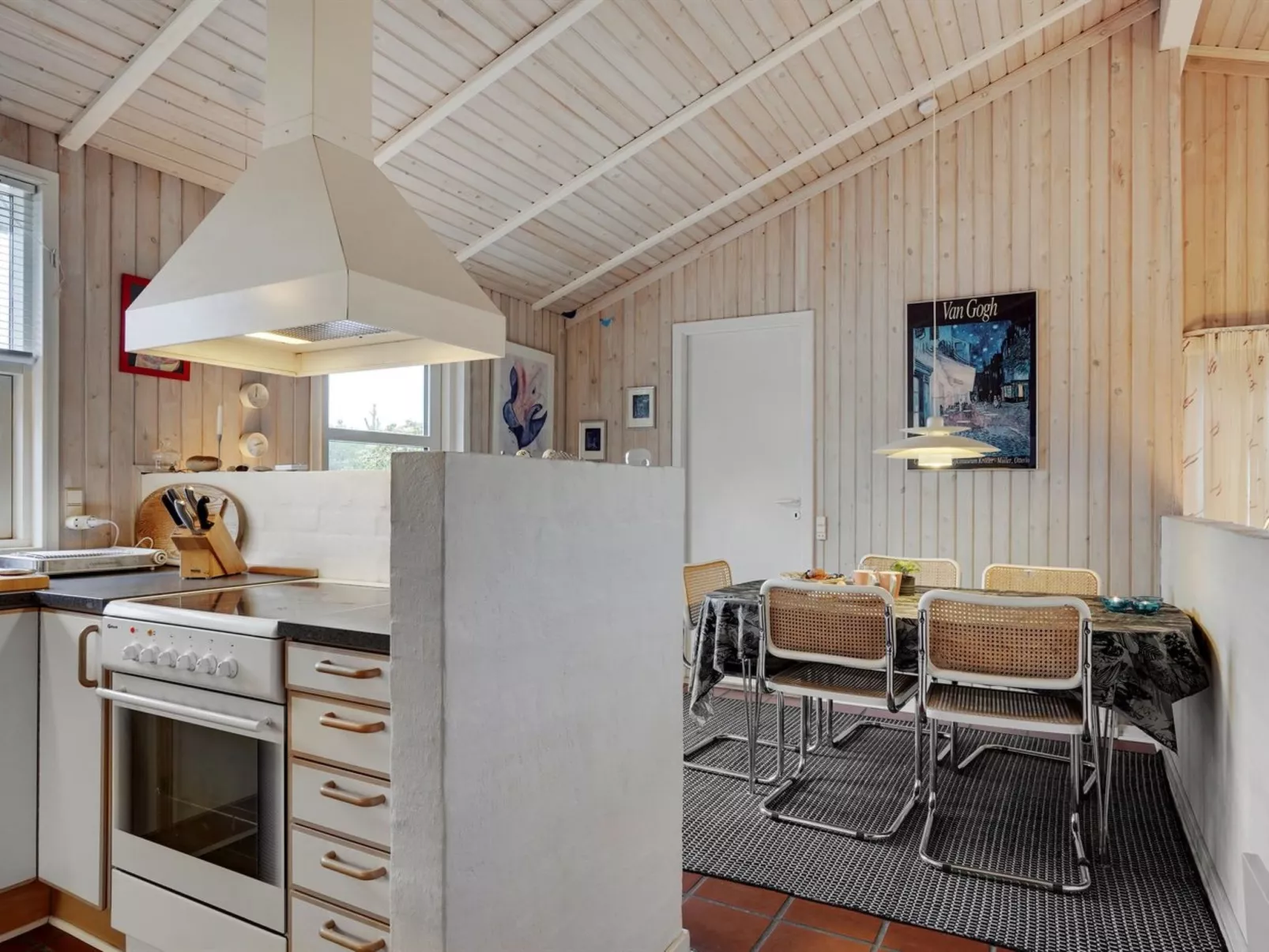 "Tino" - 900m from the sea-Binnen