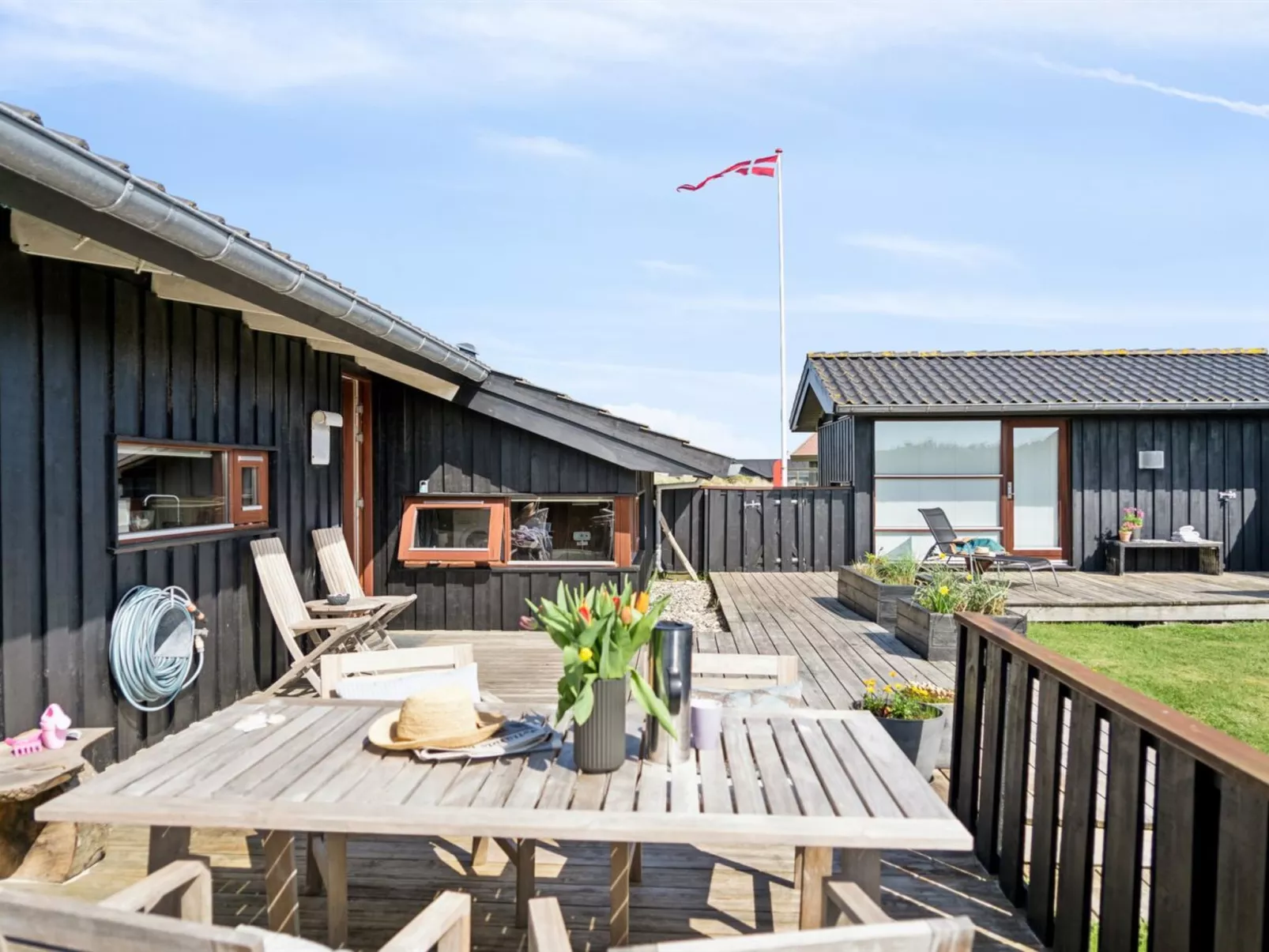 "Danica" - 175m from the sea-Buiten