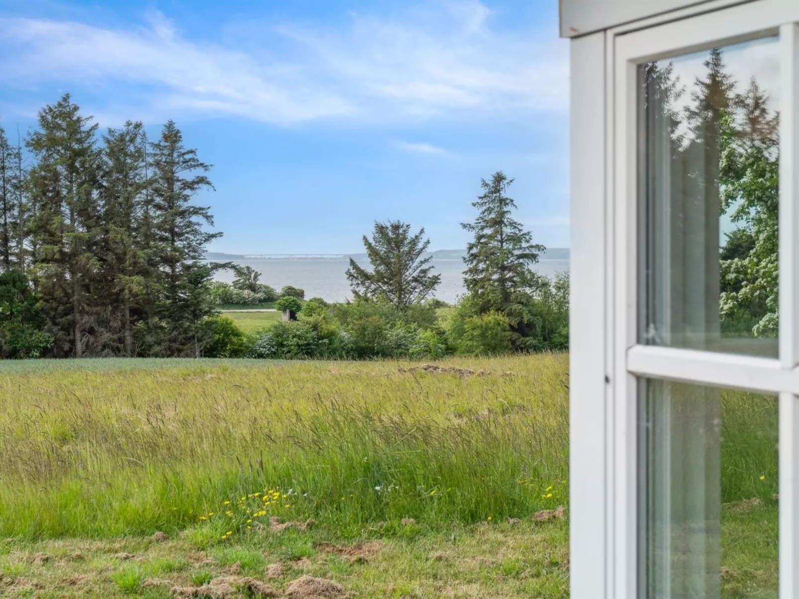 "Althea" - 750m to the fjord-Buiten