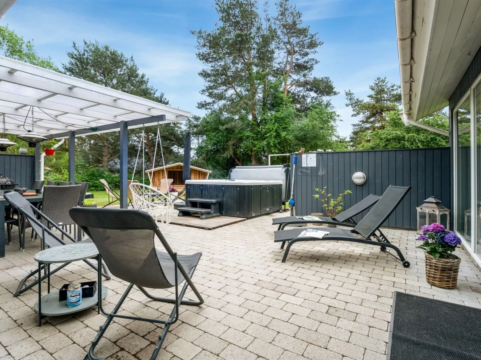 "Sverker" - 300m from the sea-Buiten