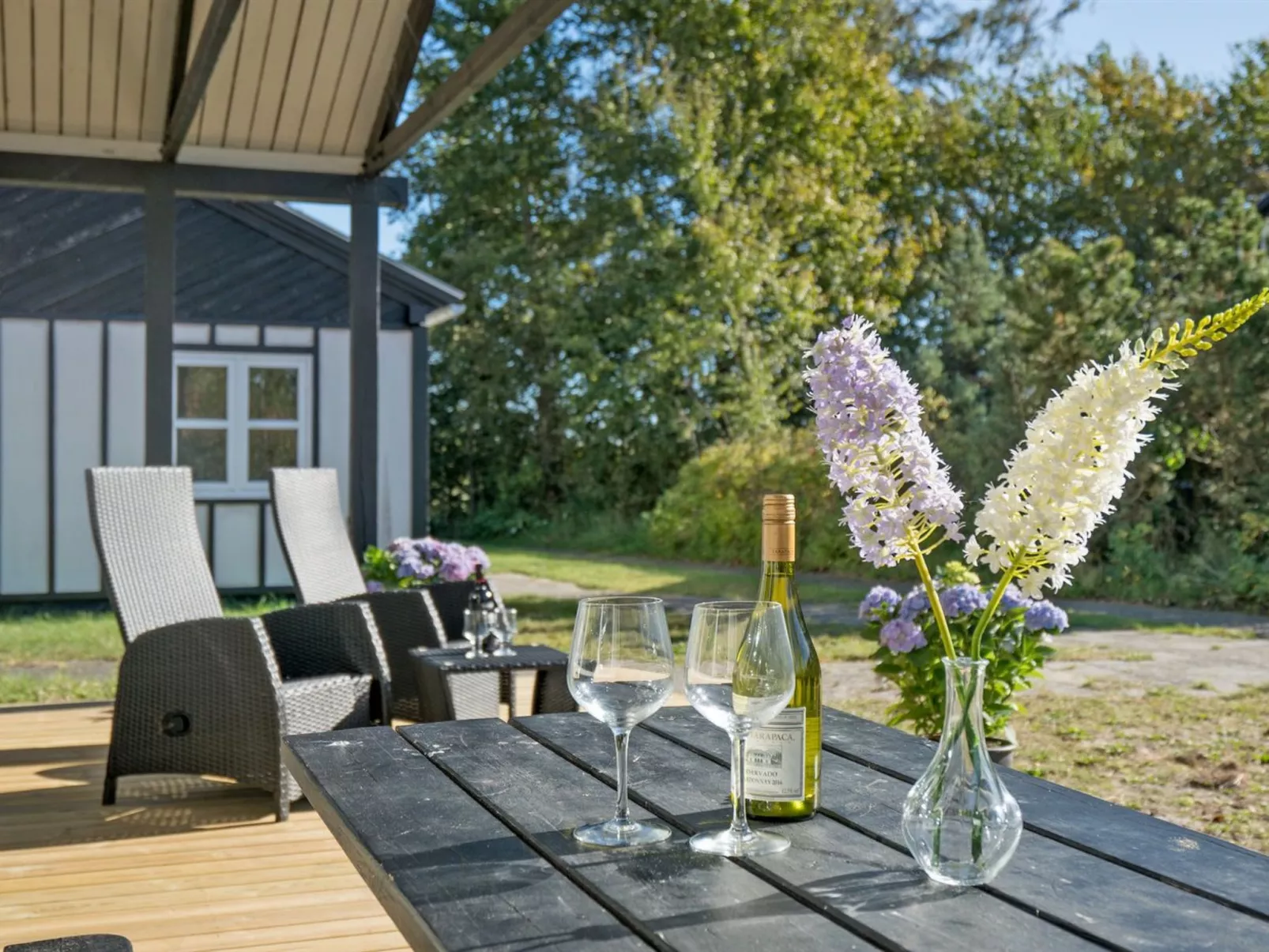 "Bergit" - 55m from the sea-Buiten