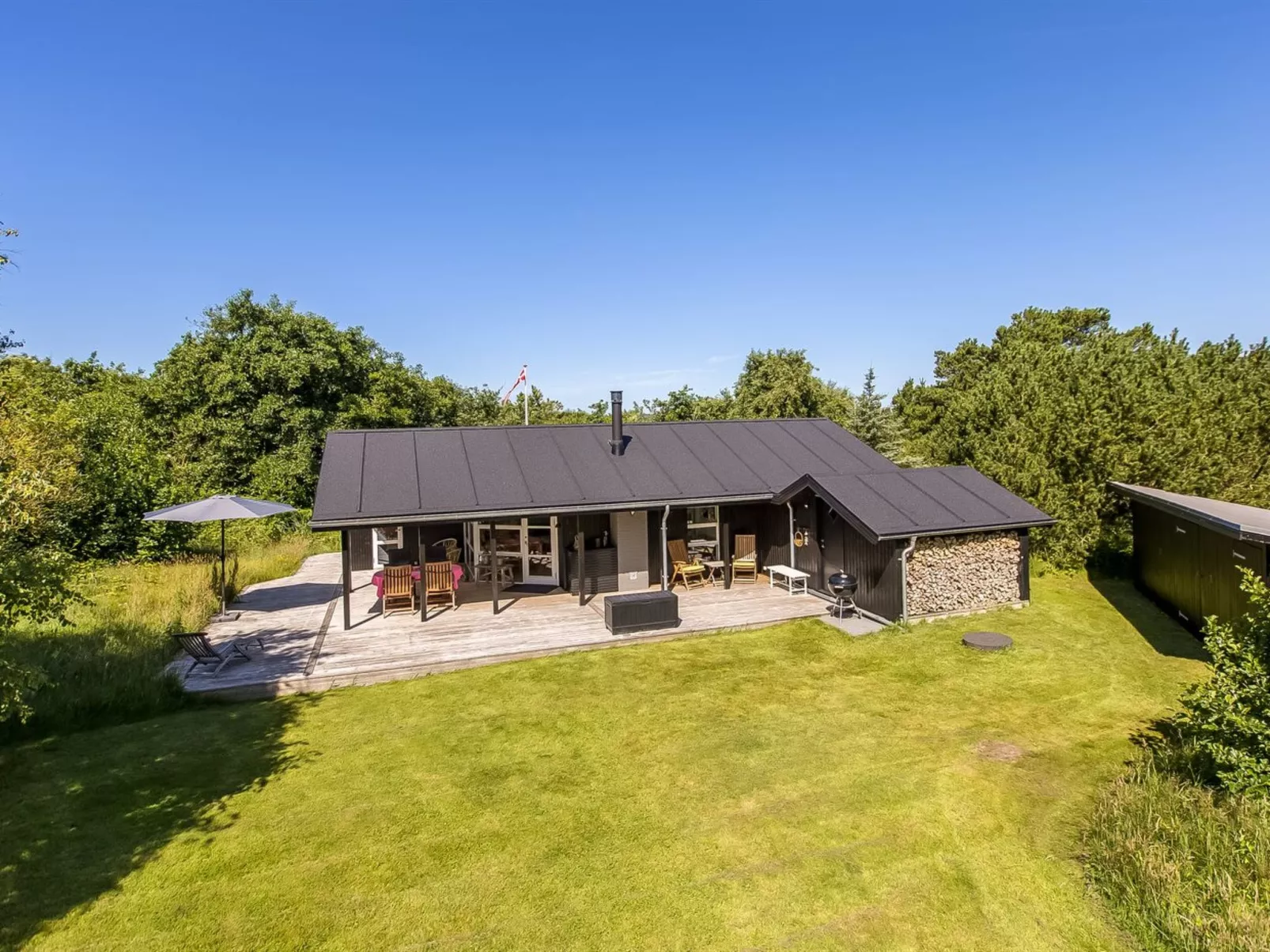 "Laerke" - 1.8km from the sea-Buiten