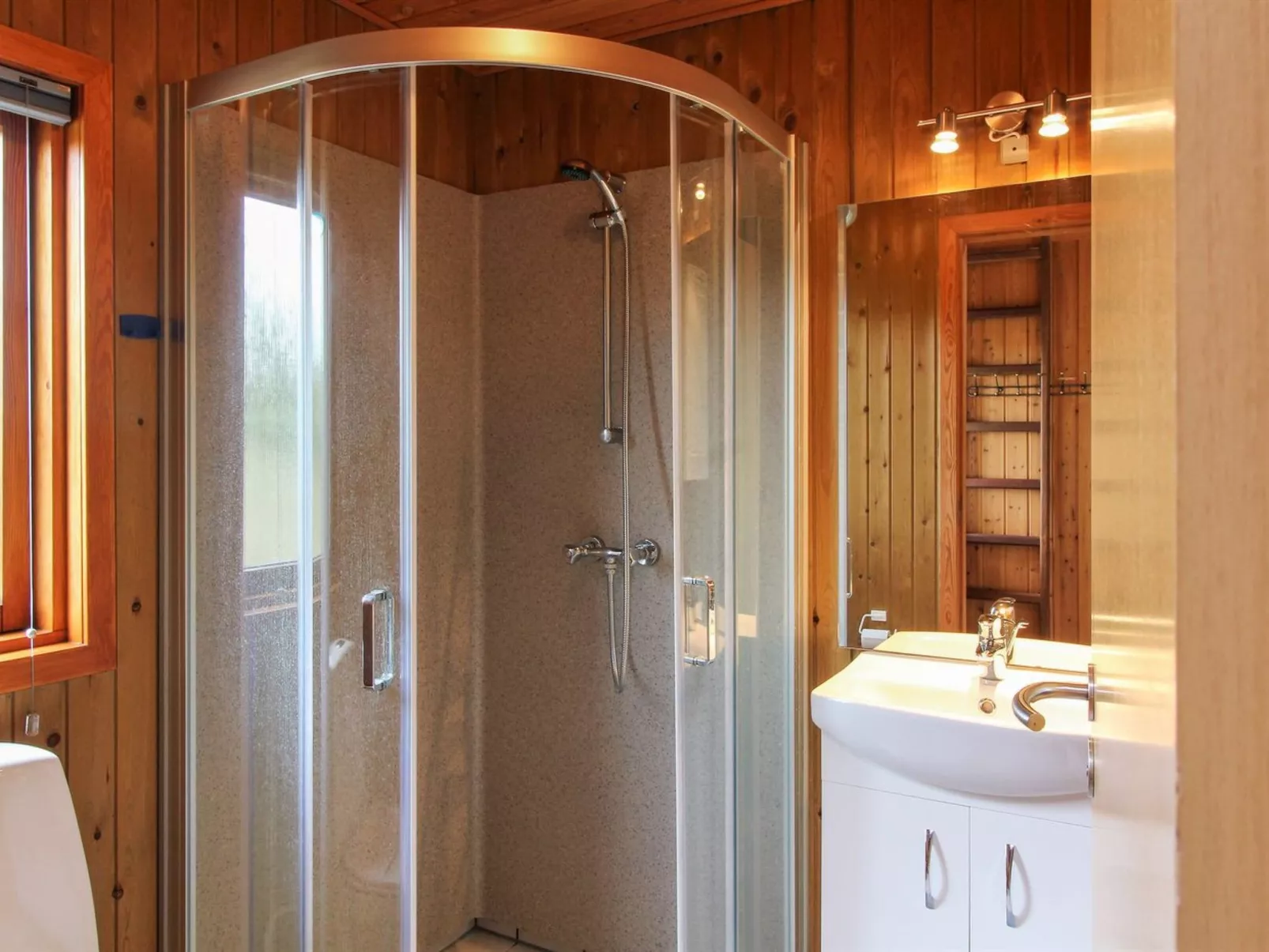 "Juste" - 2.2km from the sea-Binnen