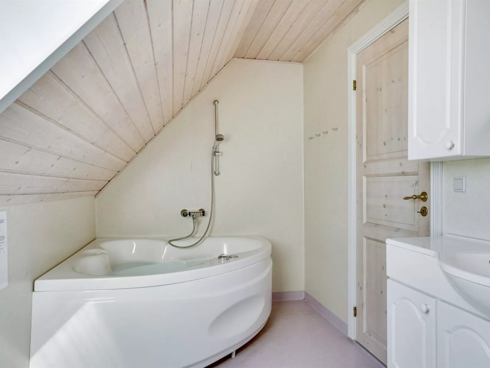 "Stefan" - 500m from the sea-Binnen