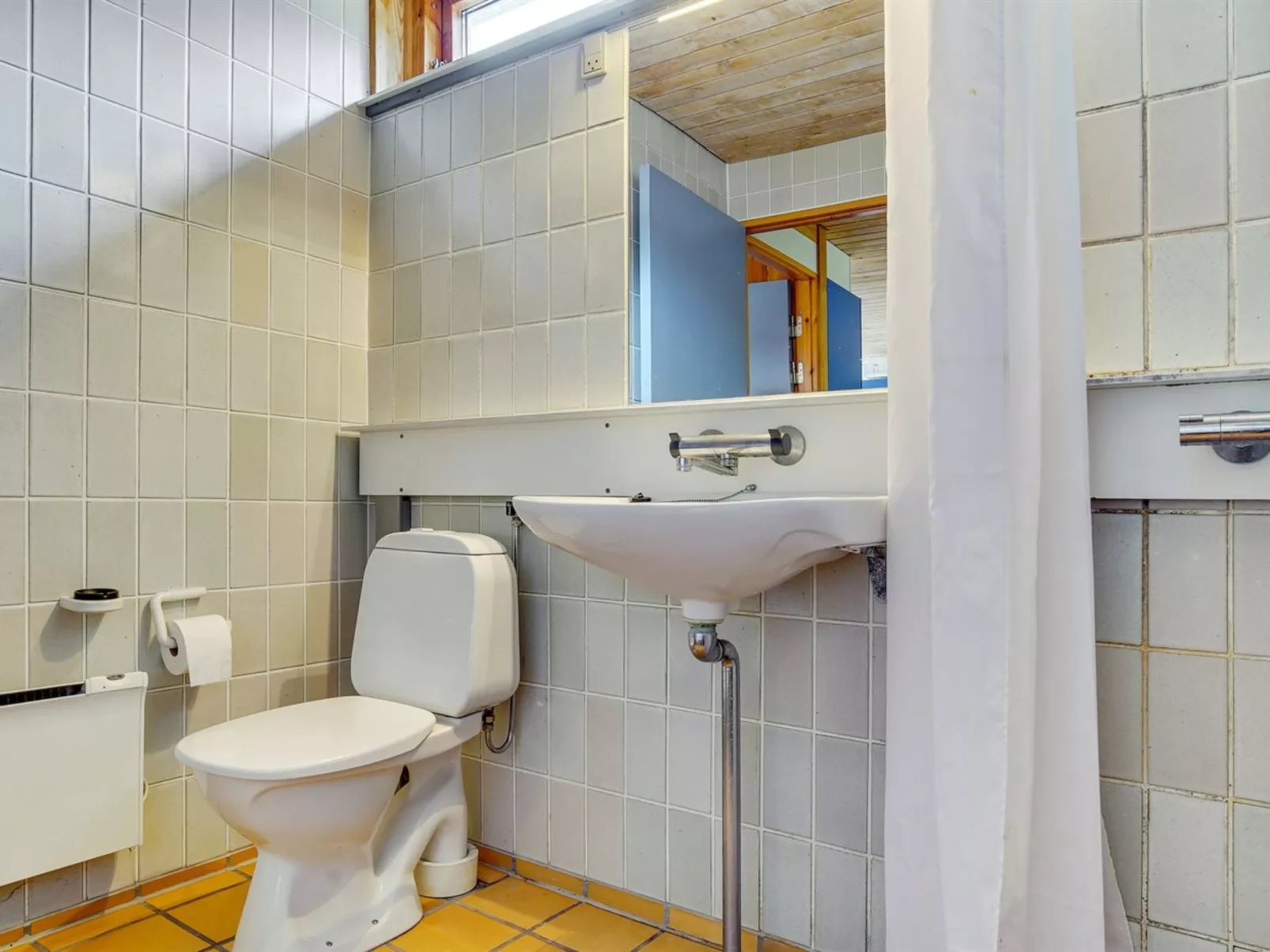 "Bennek" - 200m from the sea-Binnen