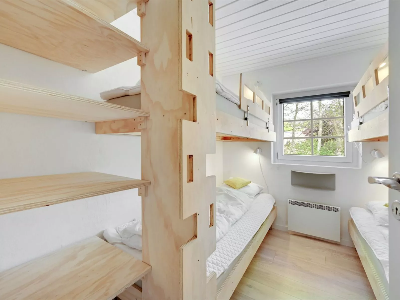 "Erla" - 2.3km from the sea-Binnen