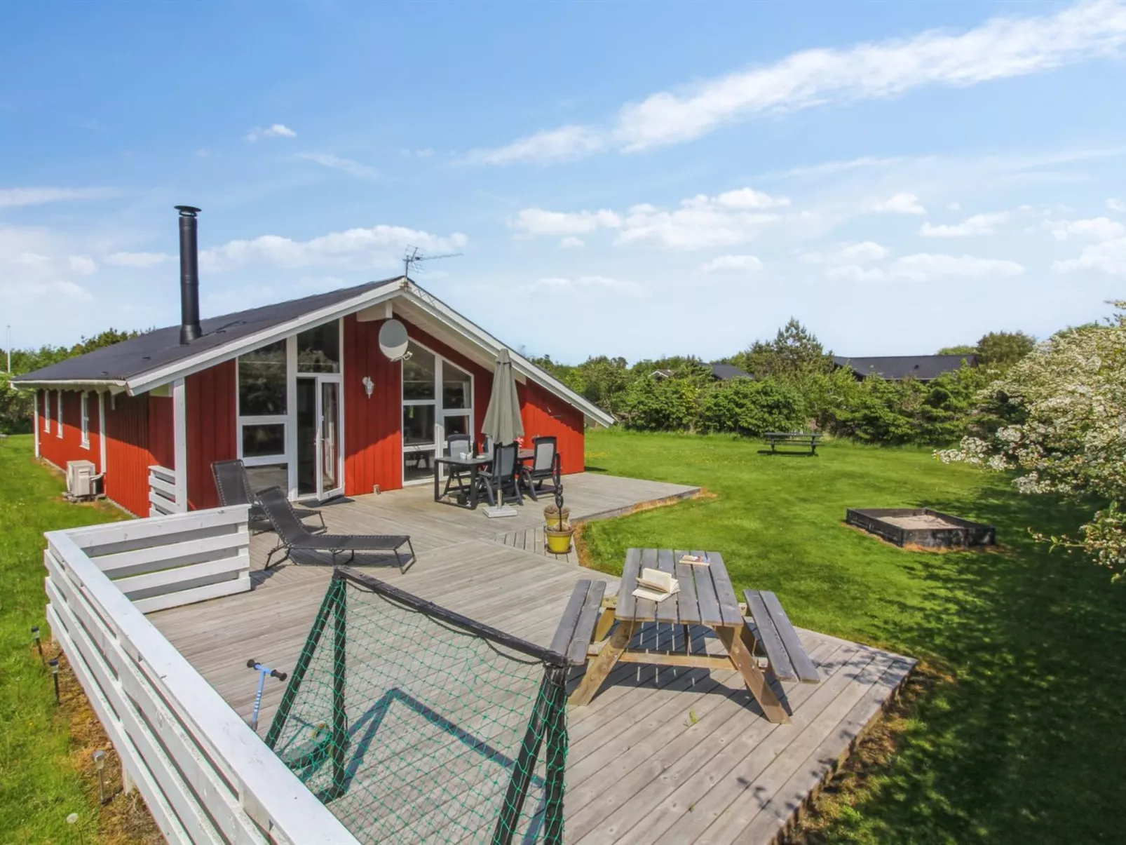 "Menka" - 1.3km from the sea-Buiten