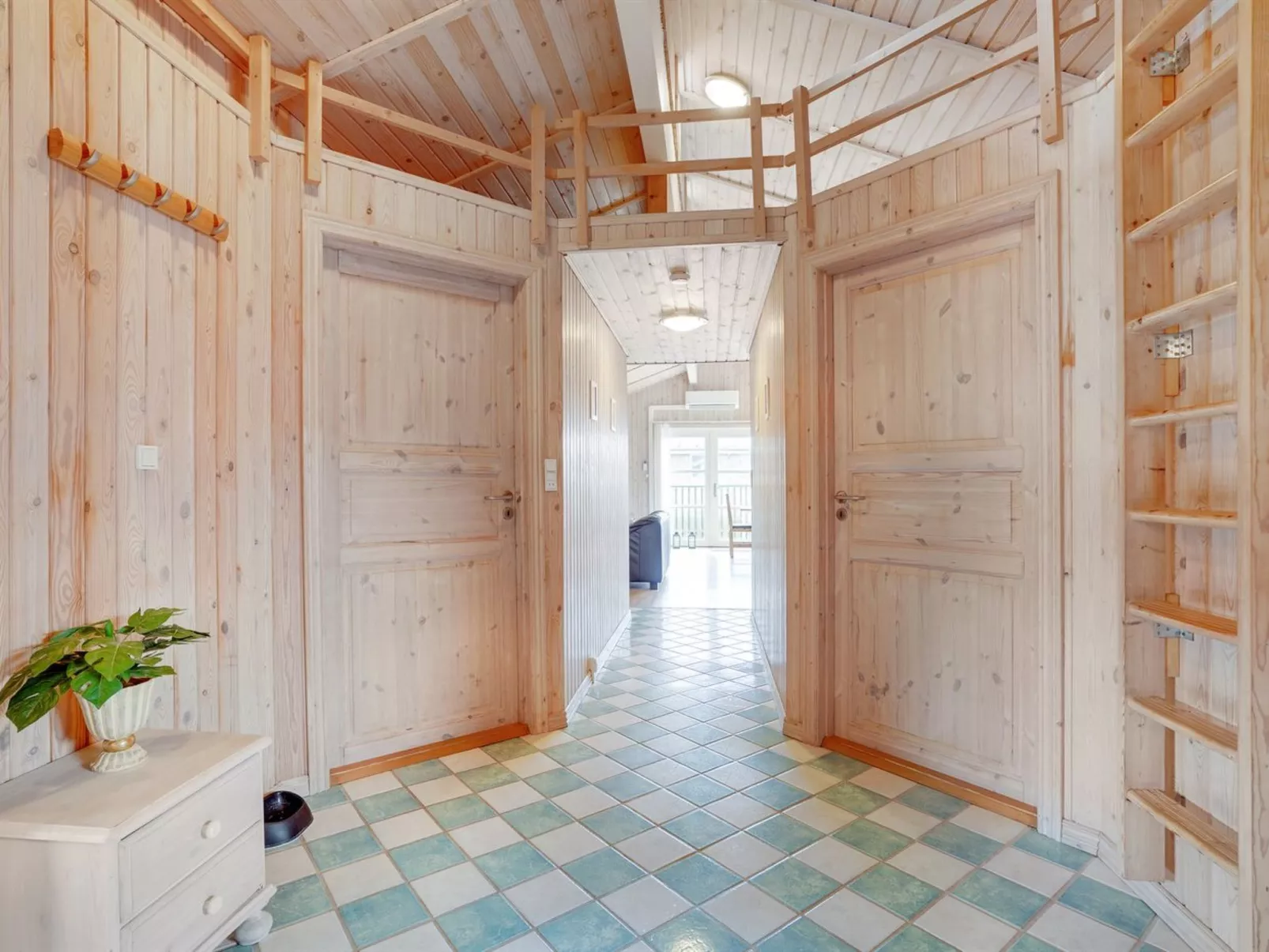 "Melanie" - 950m from the sea-Binnen