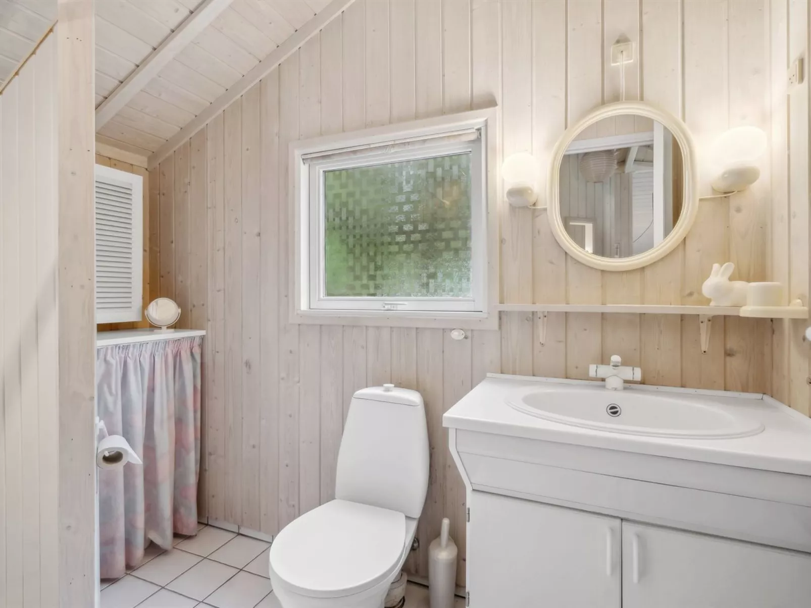 "Alaine" - 850m from the sea-Binnen