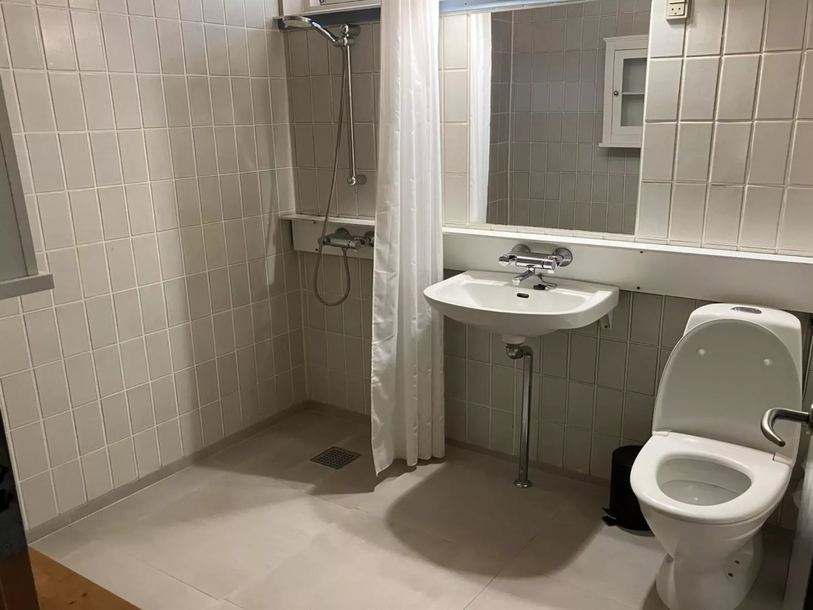 "Robert" - 250m from the sea-Binnen