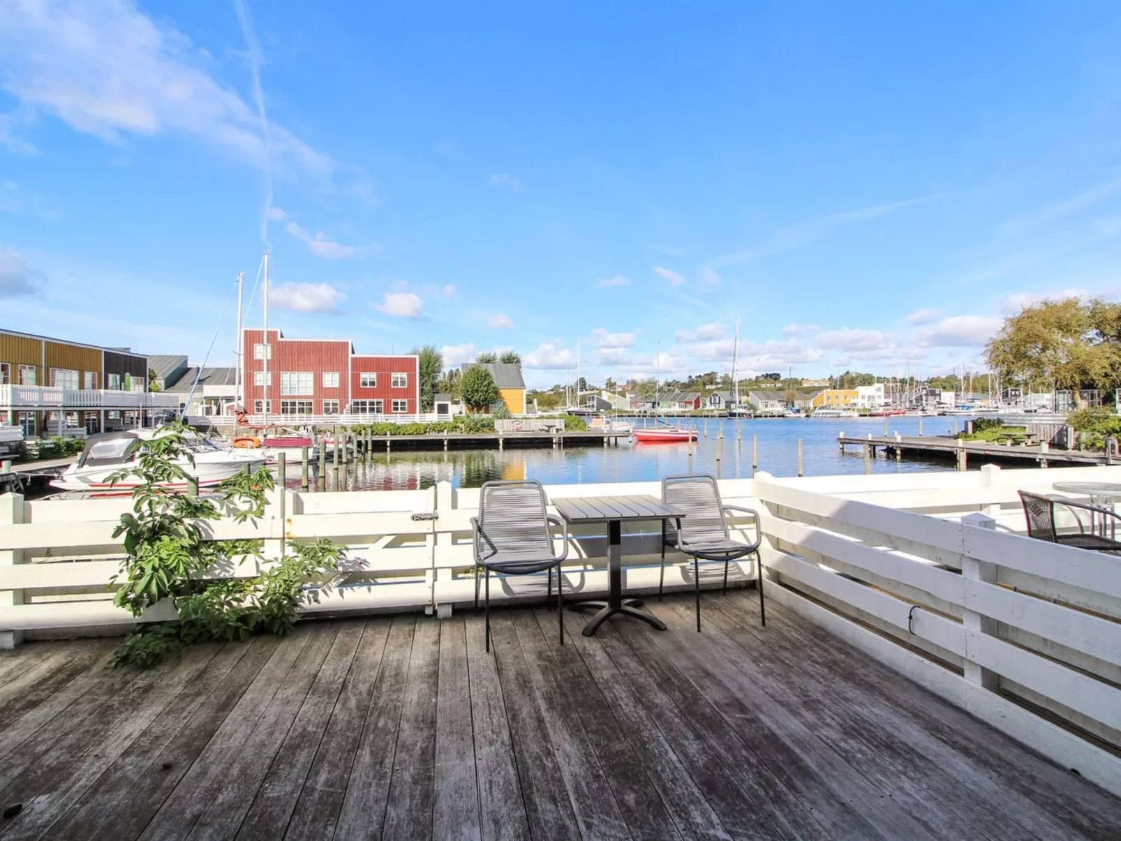 "Nalle" - 5m from the sea-Buiten