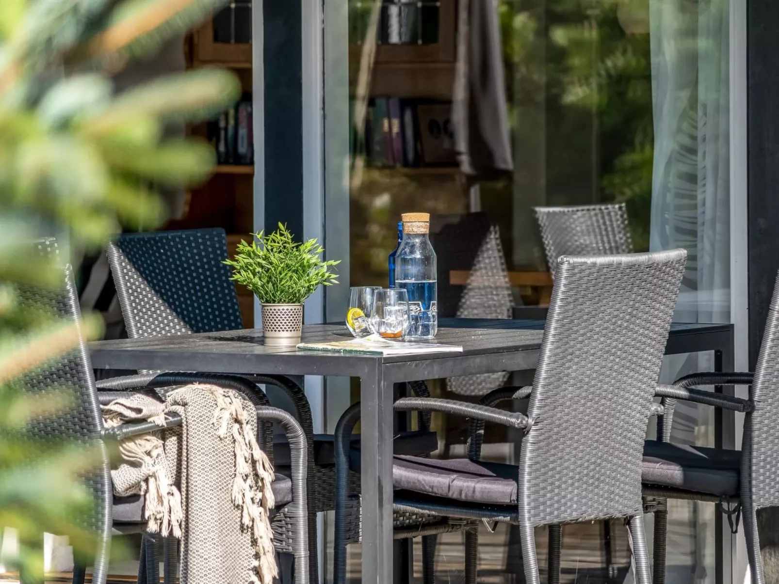 "Thomine" - 200m from the sea-Buiten