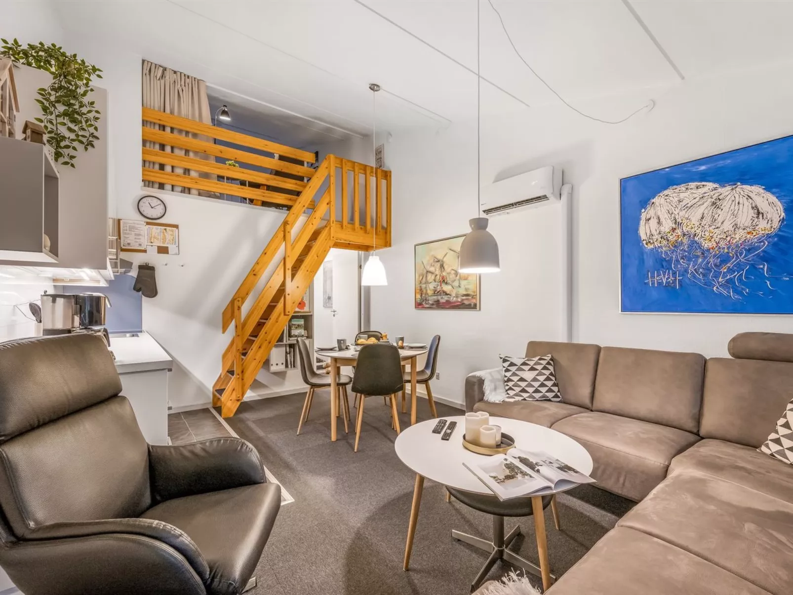 "Soffhie" - 250m from the sea-Binnen