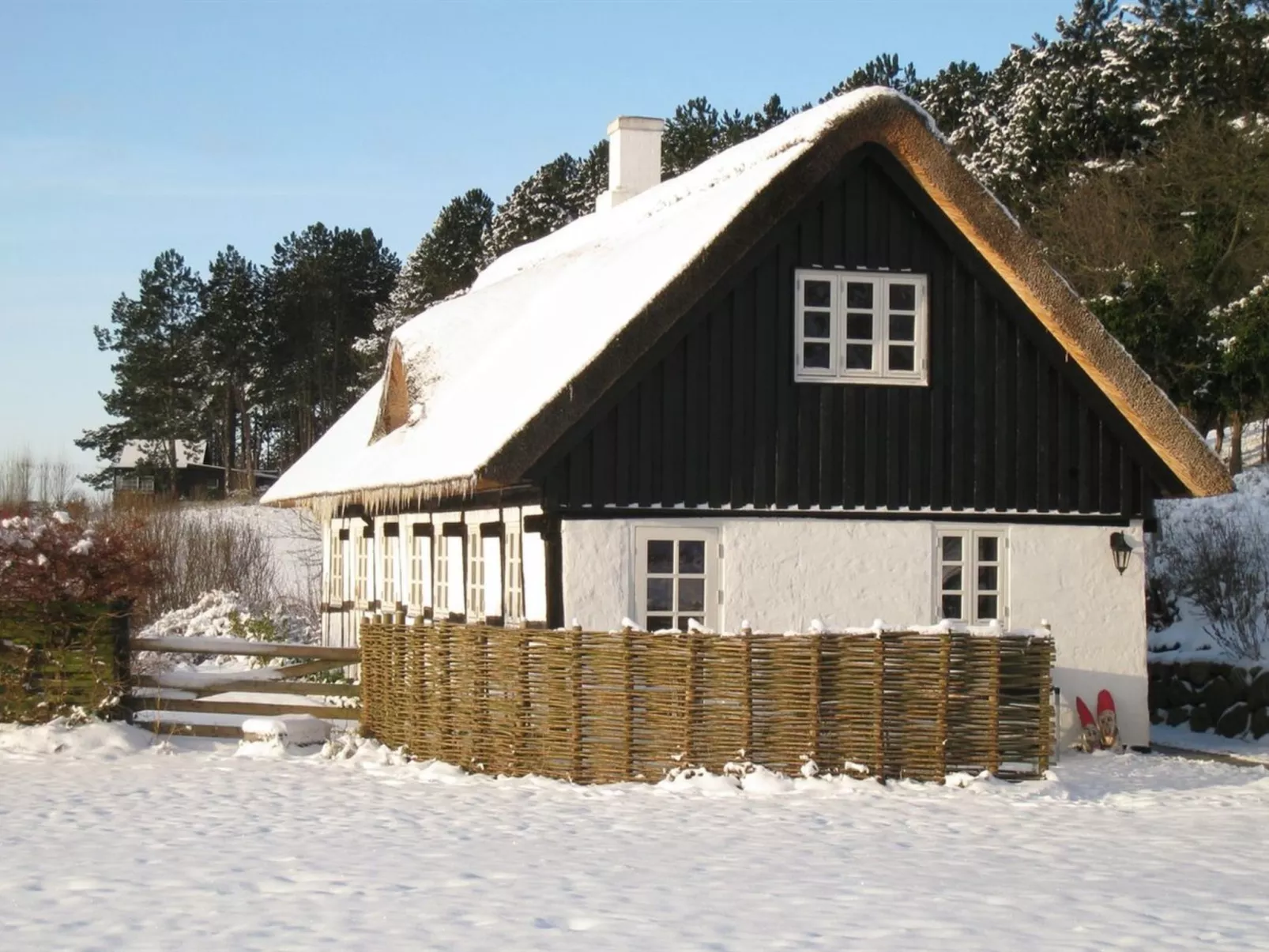 "Eva" - 1.5km to the fjord-Buiten