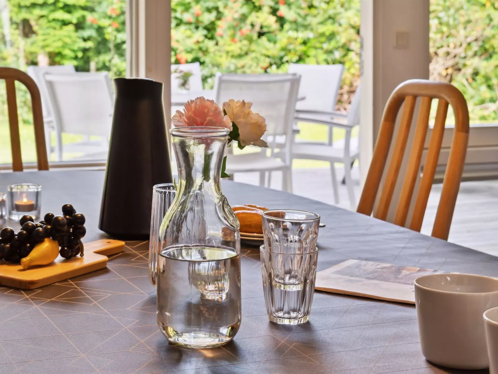 "Batsha" - 350m from the sea-Binnen