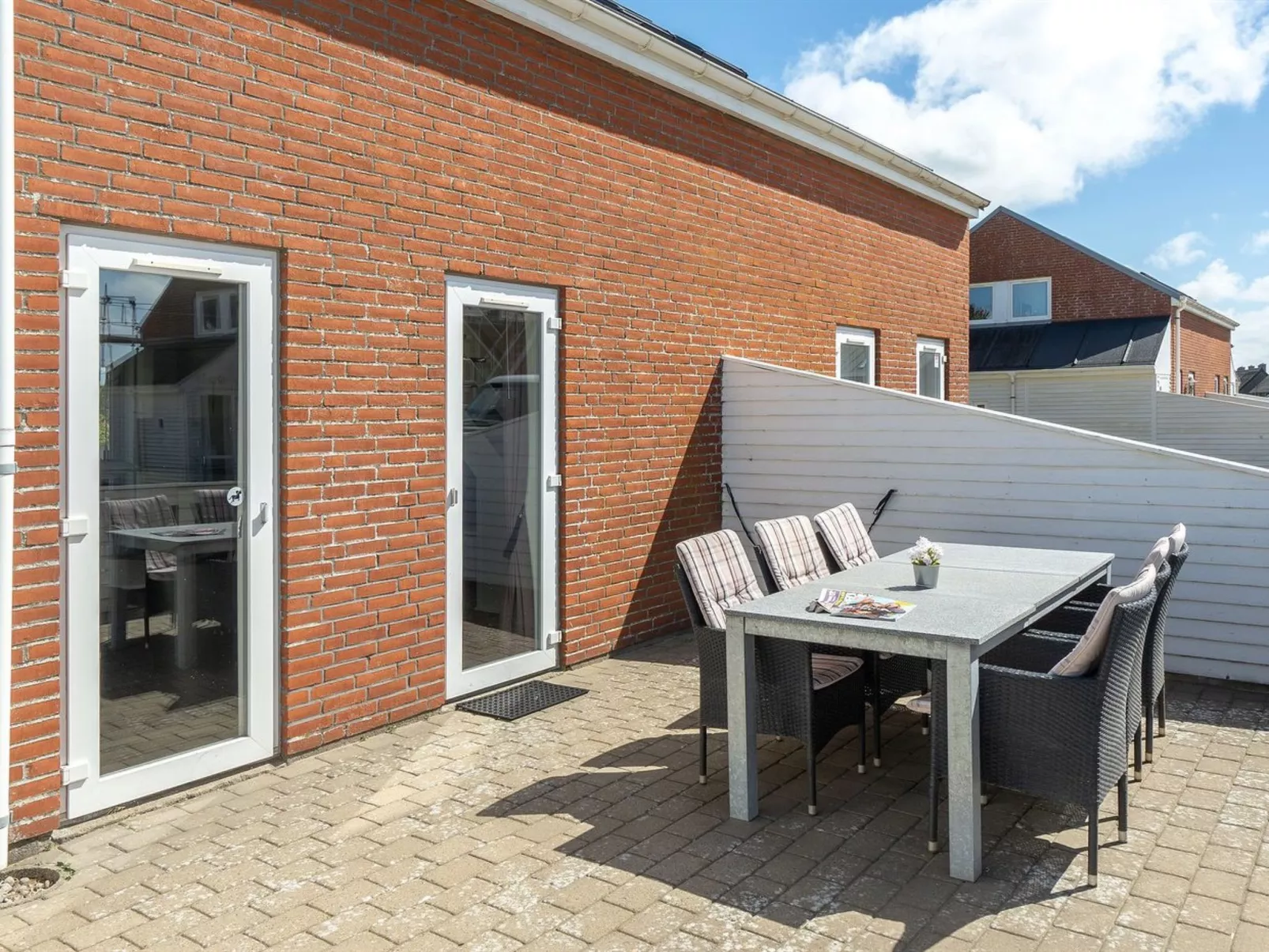 "Anouk" - 1.7km from the sea-Buiten