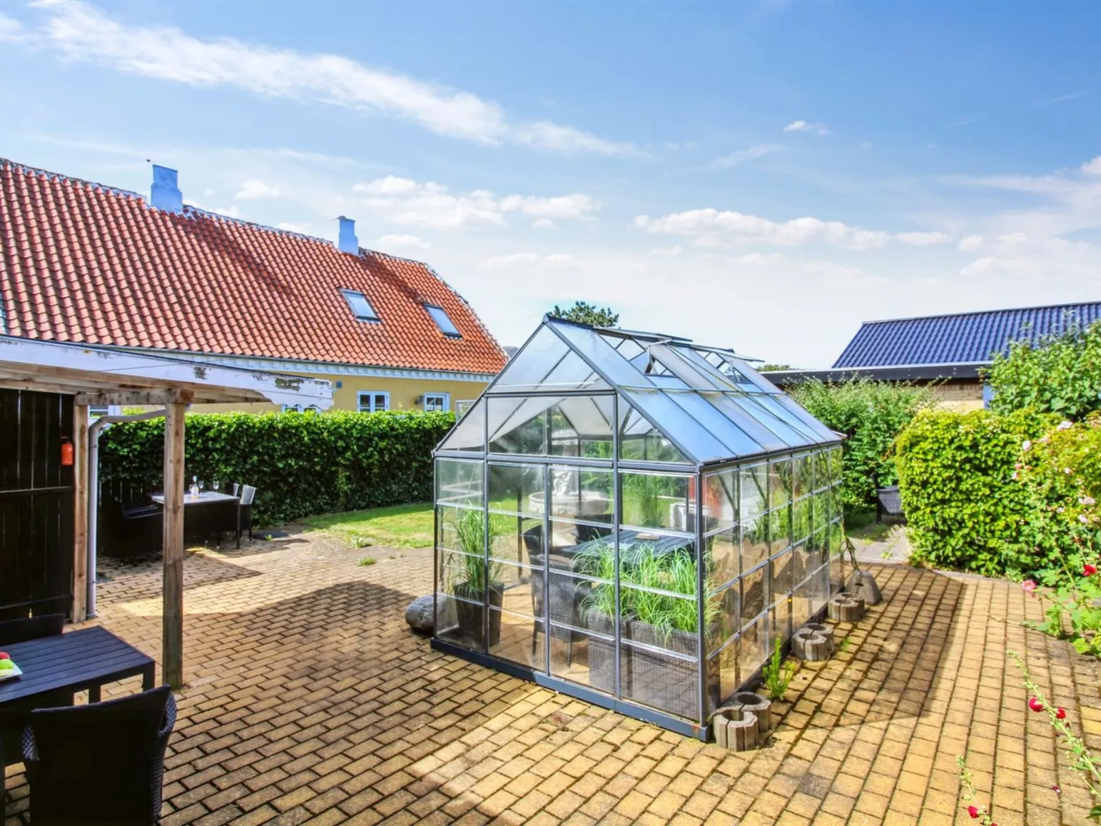 "Canan" - 1.6km from the sea-Binnen