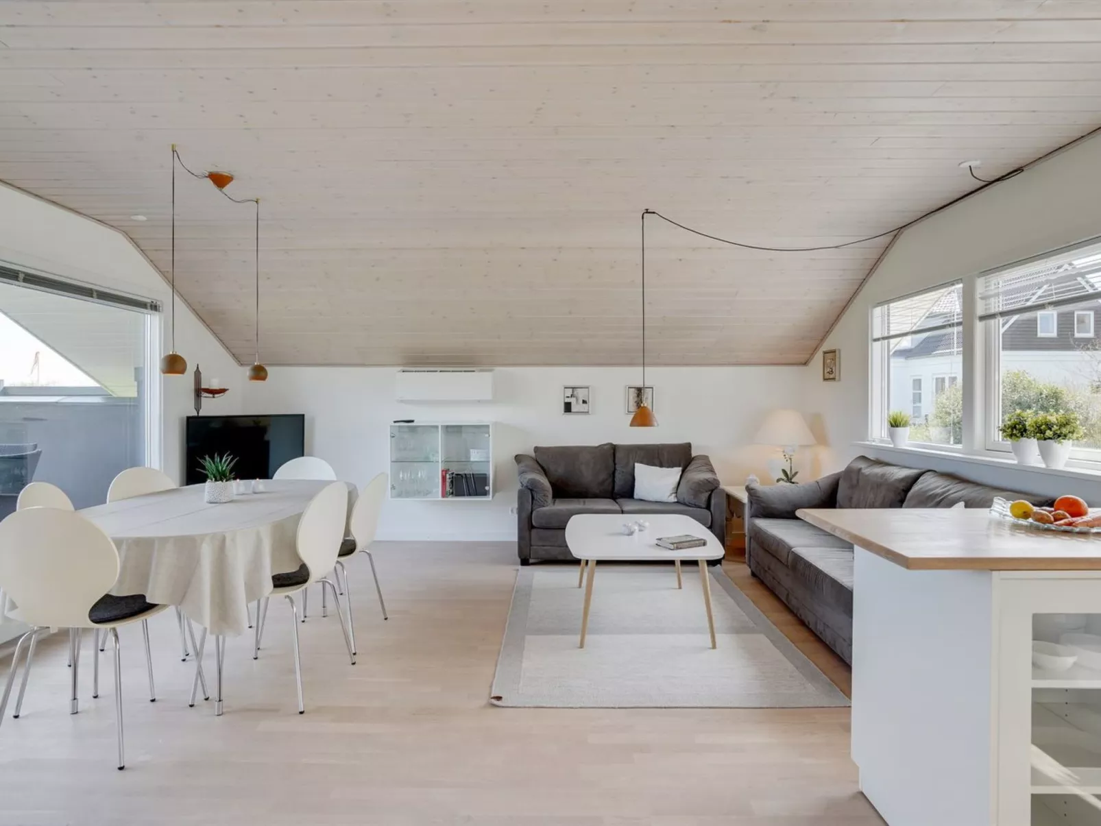 "Joannes" - 200m from the sea-Binnen