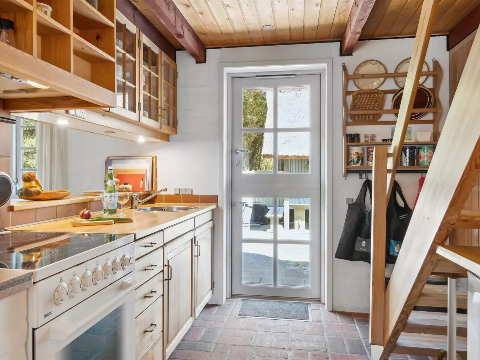 "Gravers" - 300m from the sea-Binnen