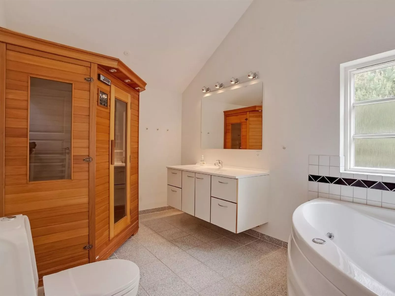 "Beka" - 500m from the sea-Binnen