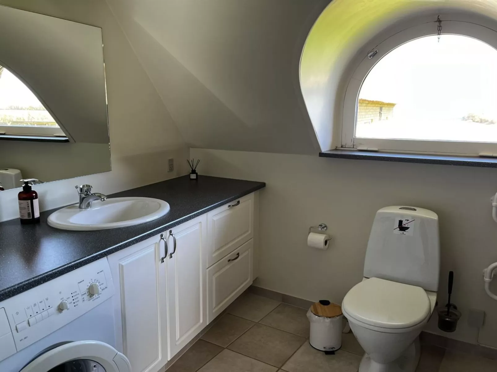 "Edithe" - 250m from the sea-Binnen