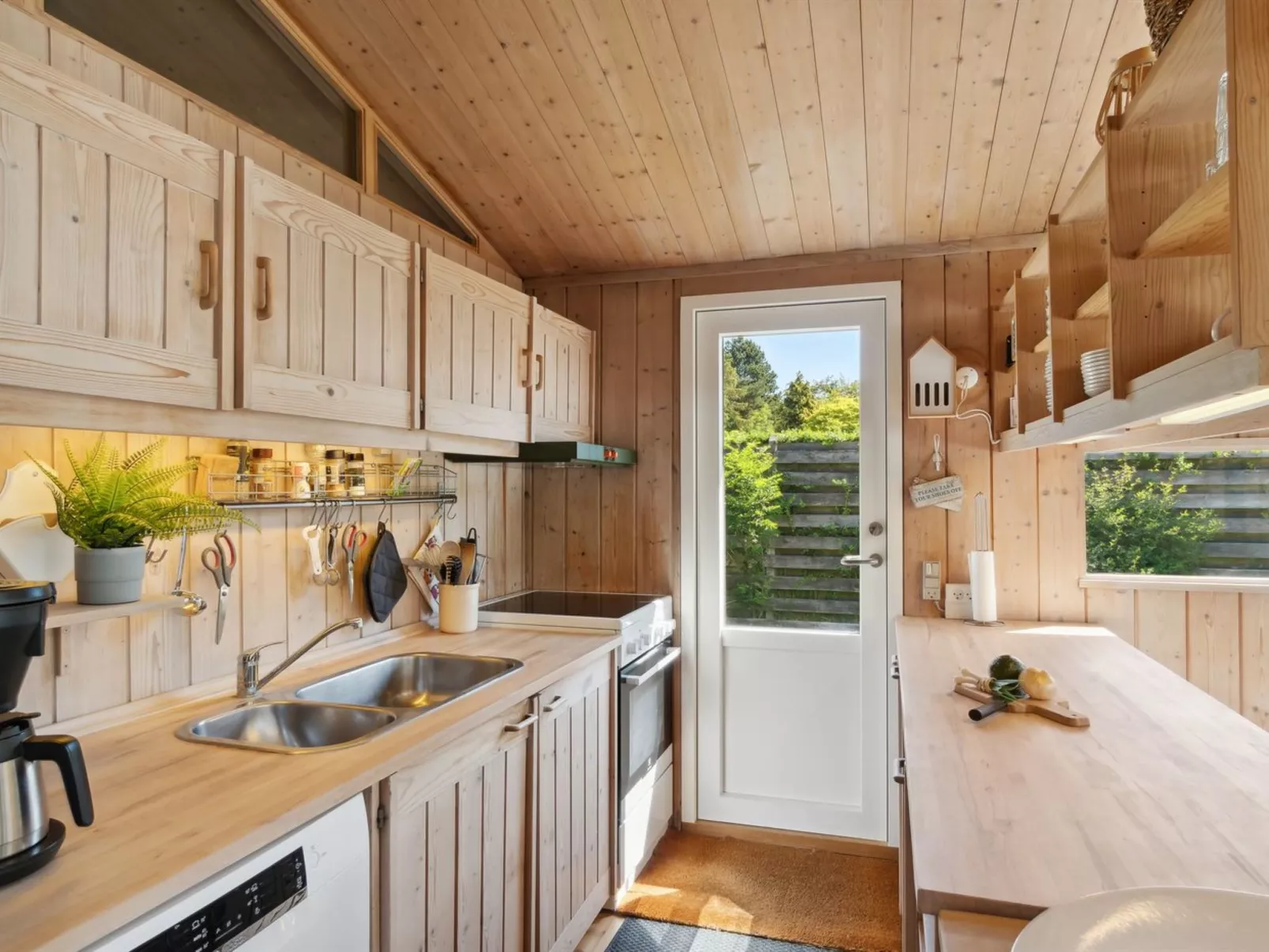 "Sjard" - 700m from the sea-Binnen