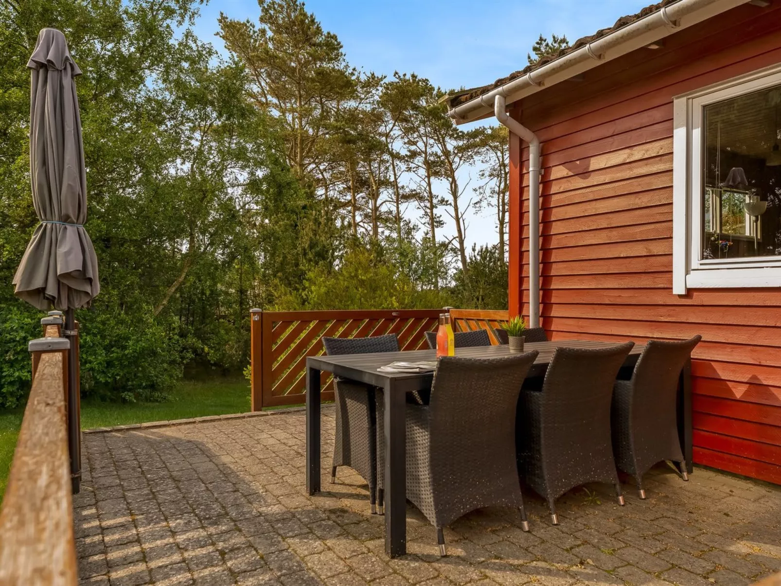 "Yanne" - 400m from the sea-Buiten