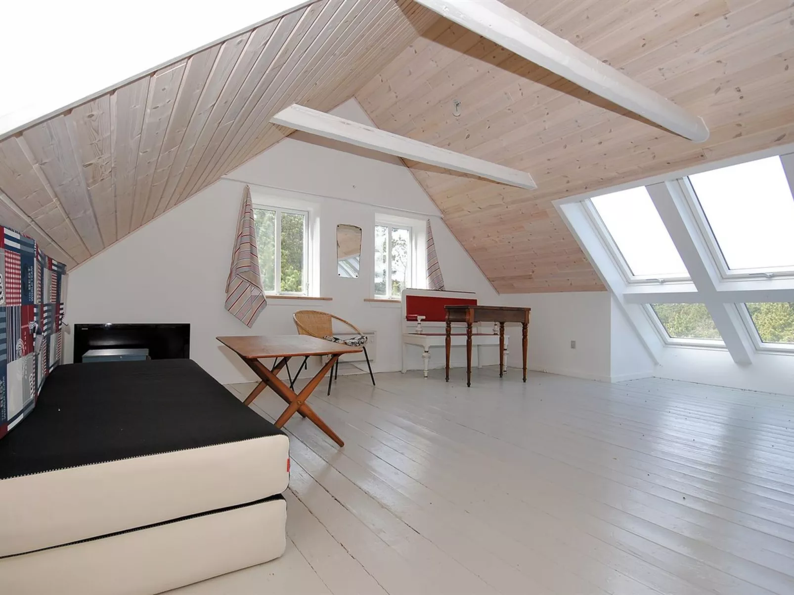 "Margrethe" - 1.1km from the sea-Binnen