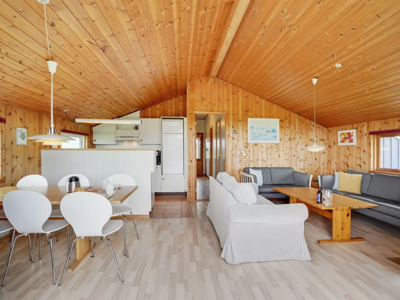 "Joern" - 300m from the sea-Binnen