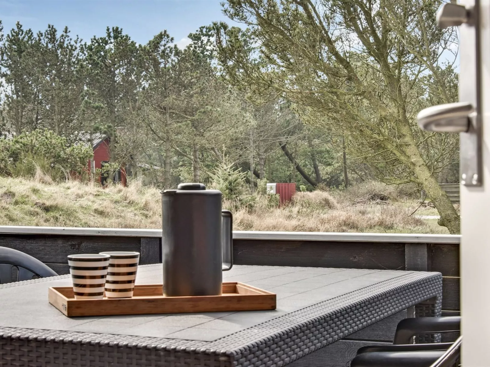 "Alena" - 1km from the sea-Buiten