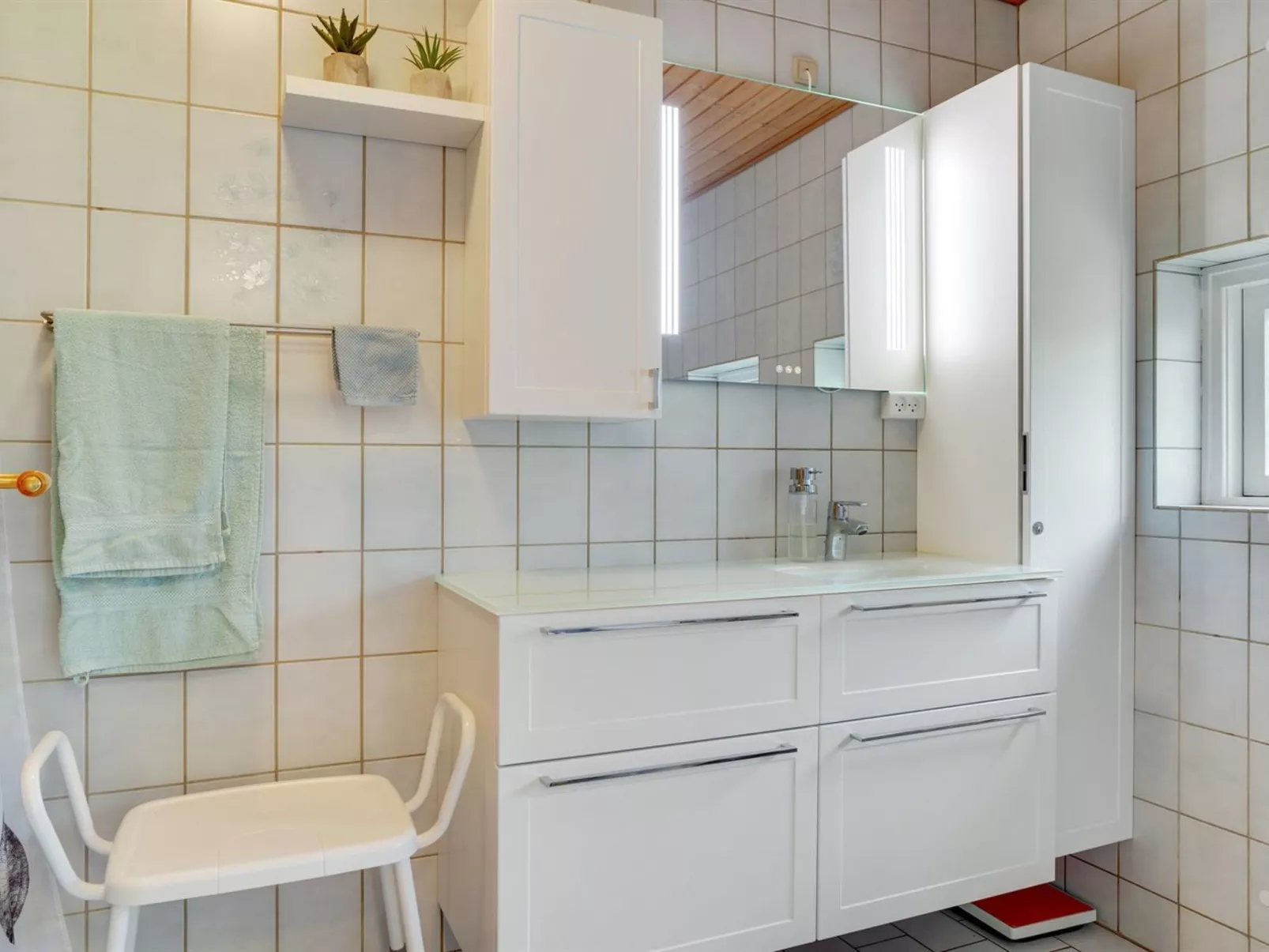 "Maksimilian" - 1.5km from the sea-Binnen