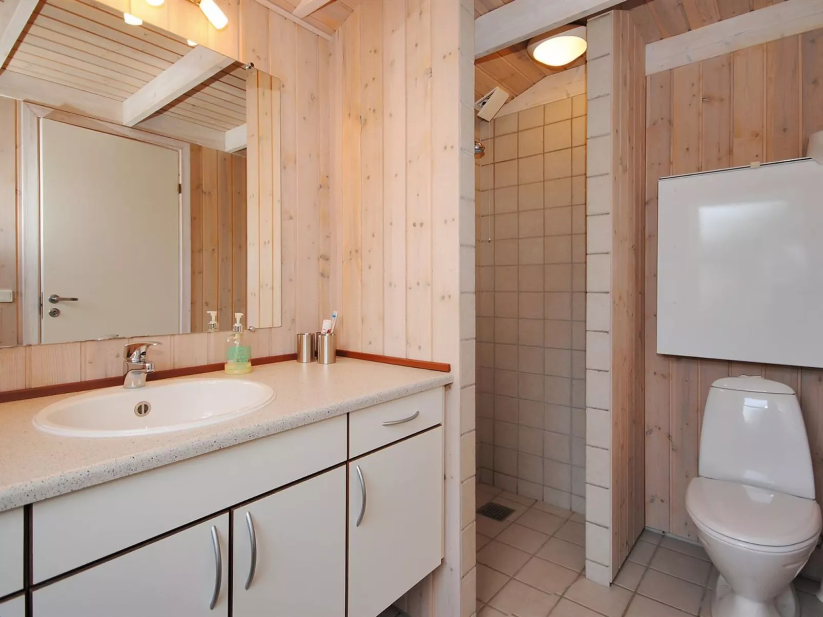 "Einette" - 3.5km from the sea-Binnen