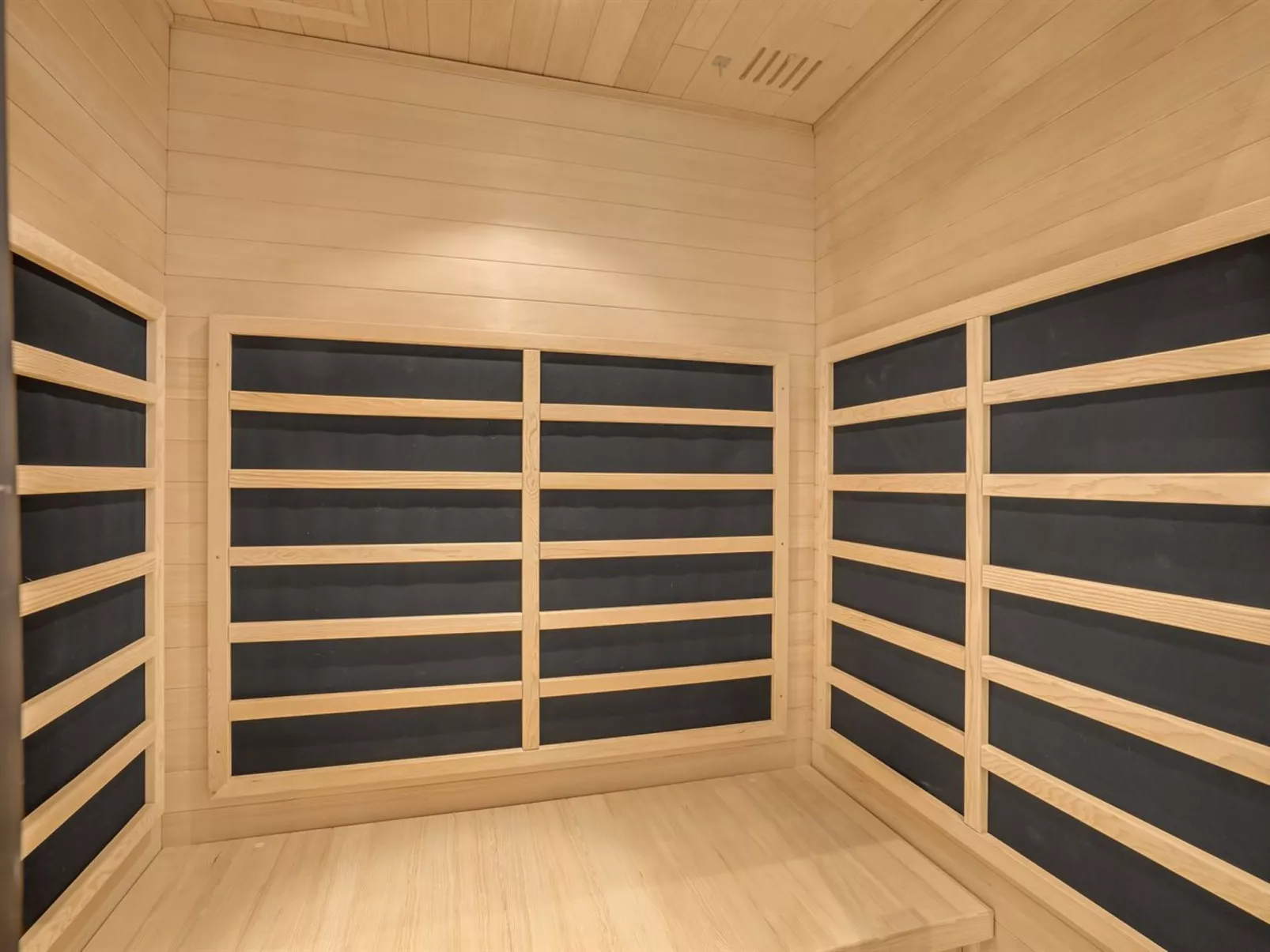 "Tatiane" - 1.5km from the sea-Binnen