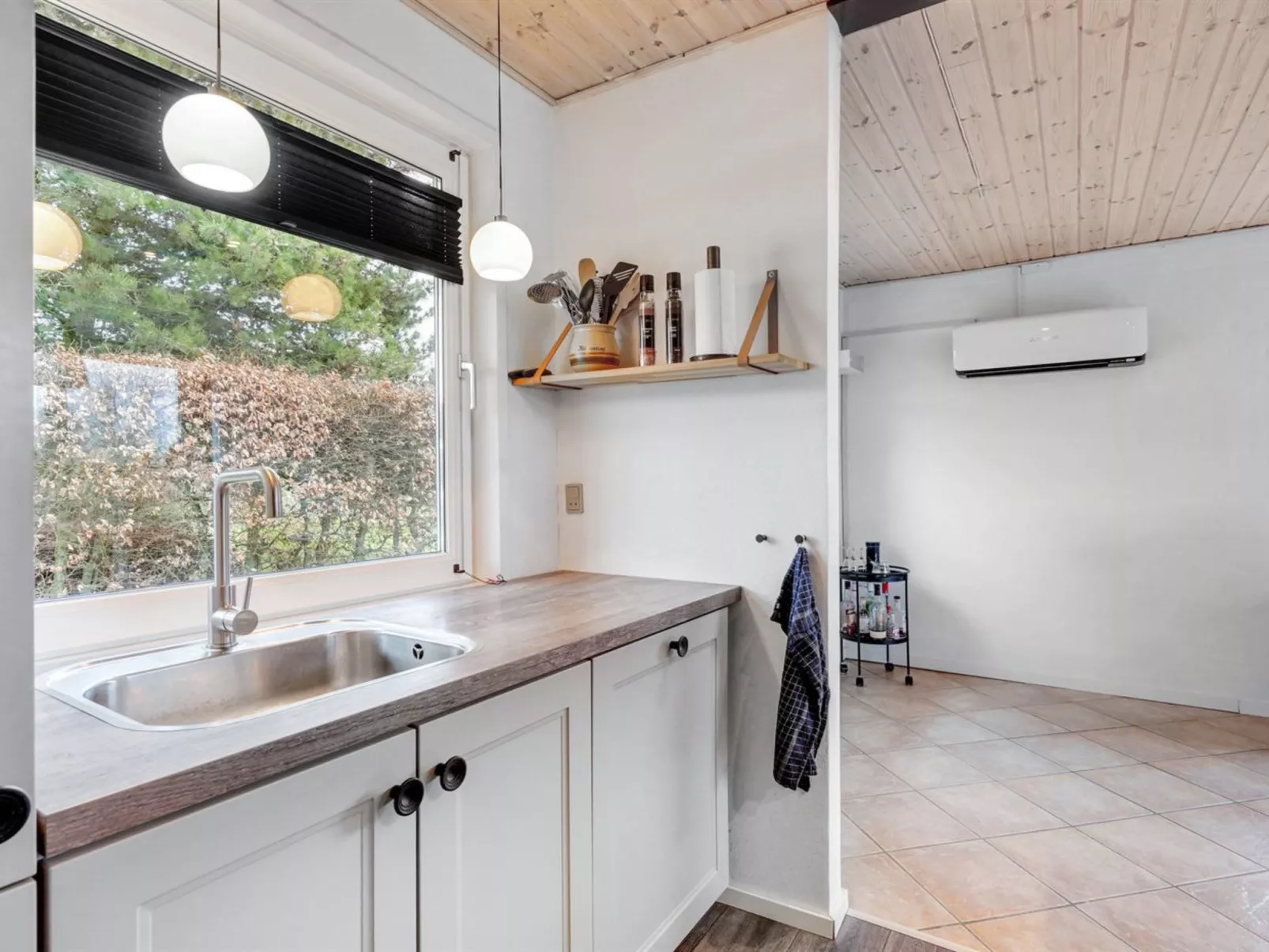 "Aloisia" - 300m from the sea-Binnen