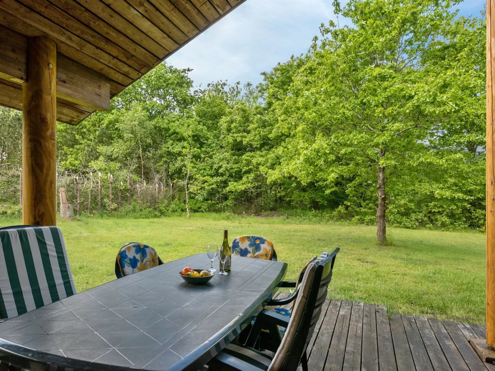 "Tydulf" - 34km from the sea-Buiten