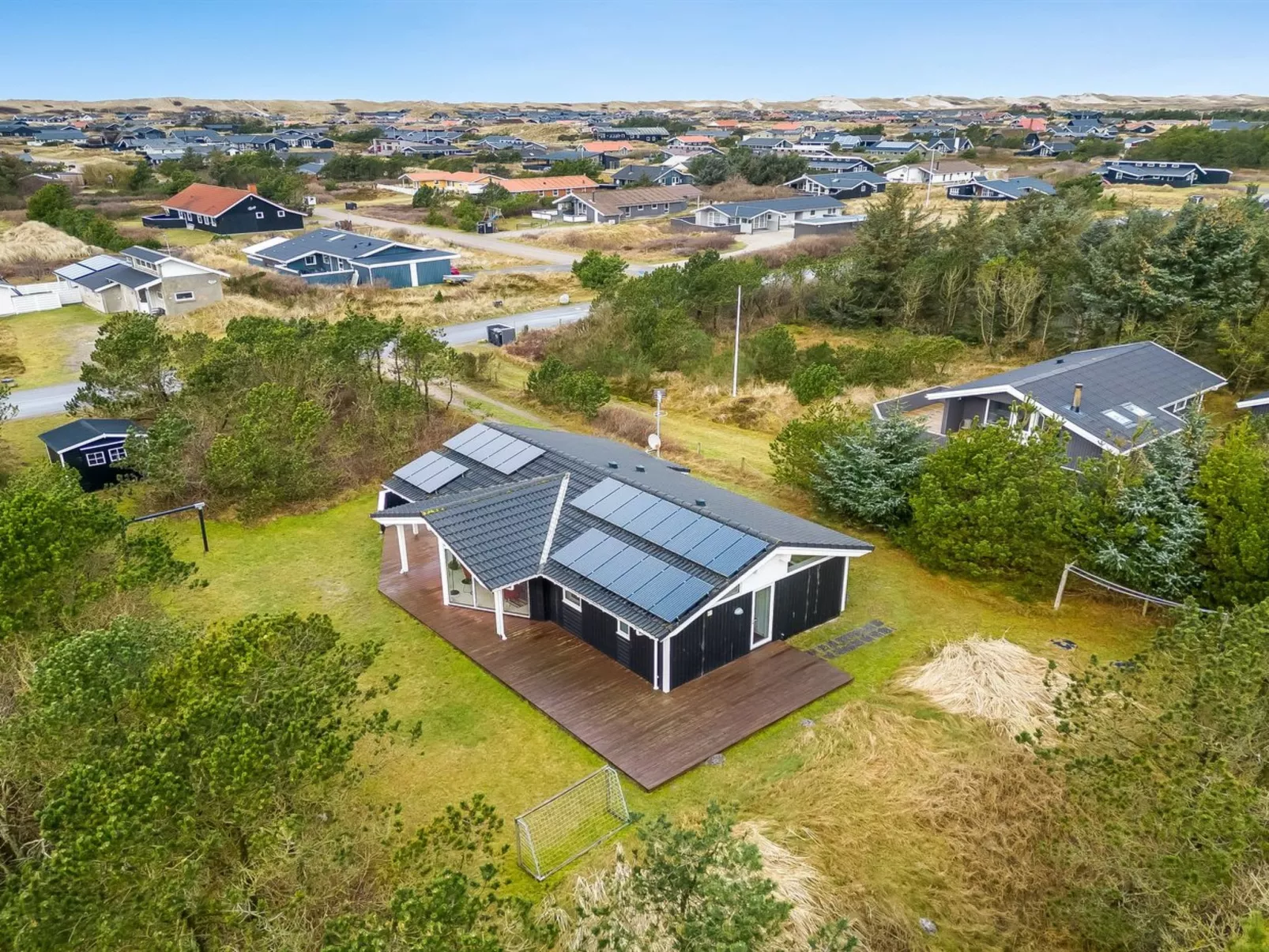 "Helen" - 500m to the fjord-Buiten