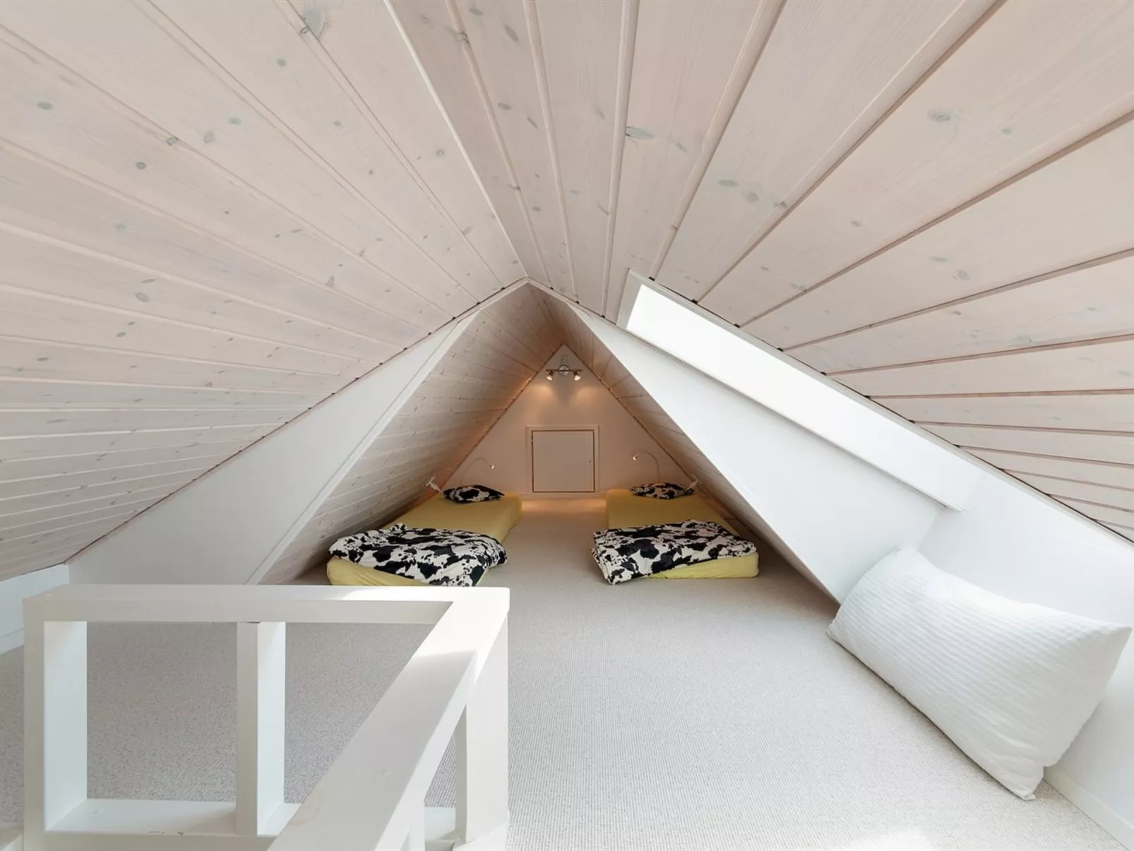 "Ara" - 700m from the sea-Binnen