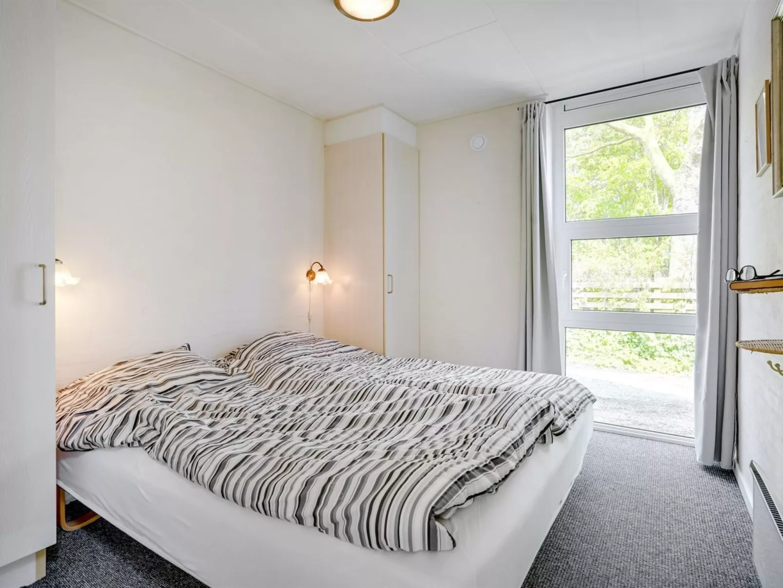 "Marjukka" - 10m from the sea-Binnen