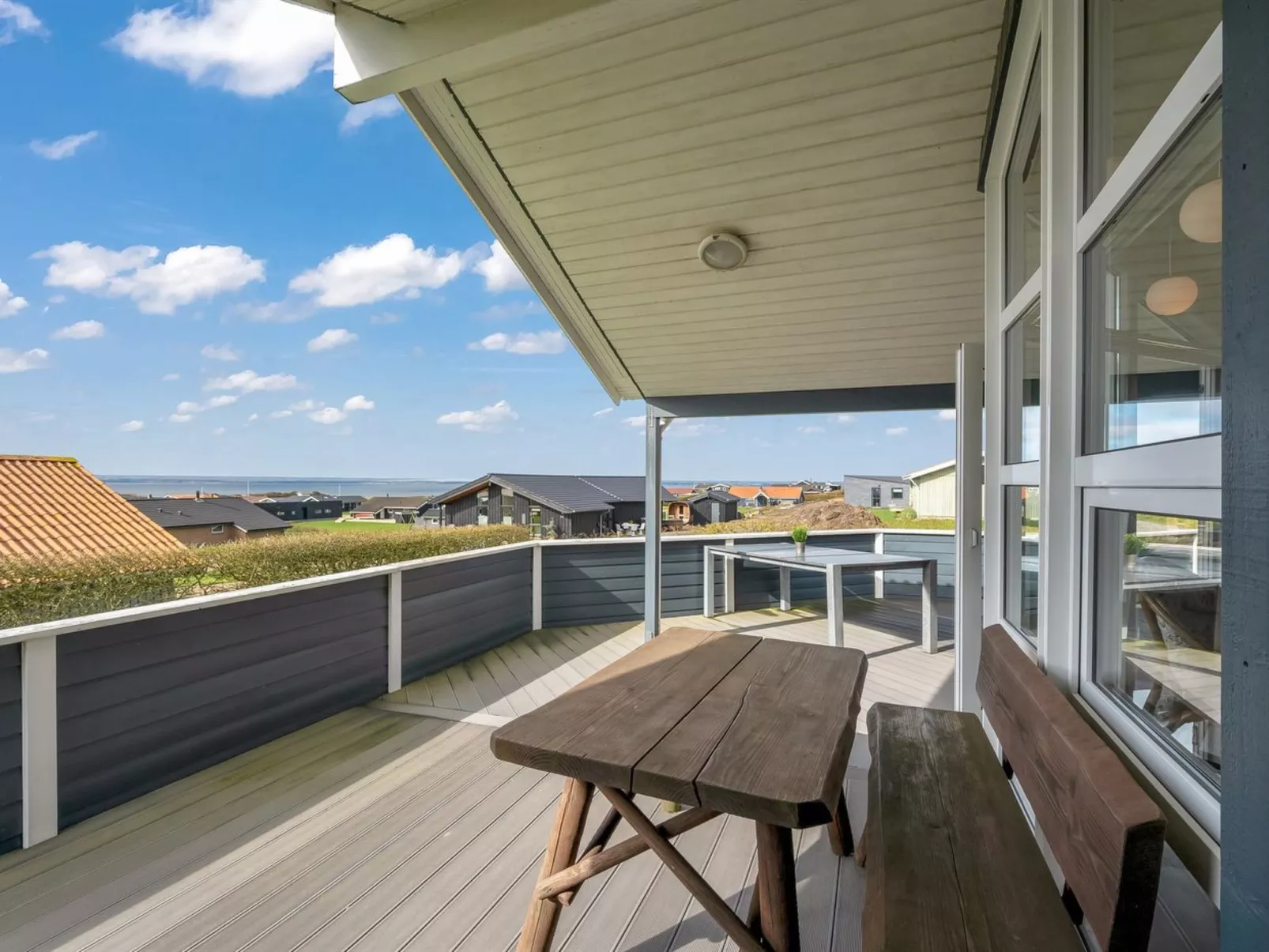 "Loviisa" - 300m to the fjord-Buiten