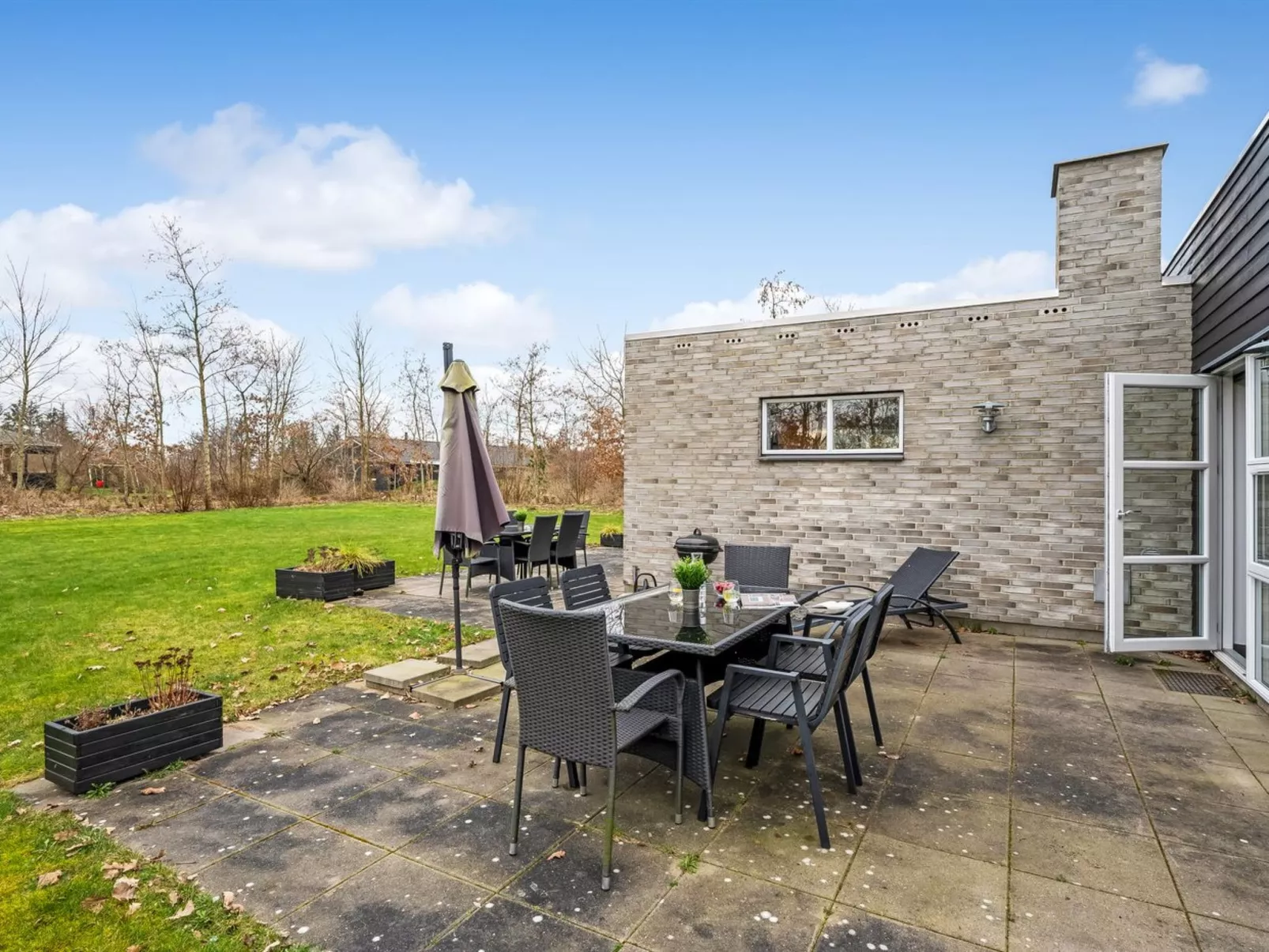 "Jarven" - 500m to the fjord-Buiten