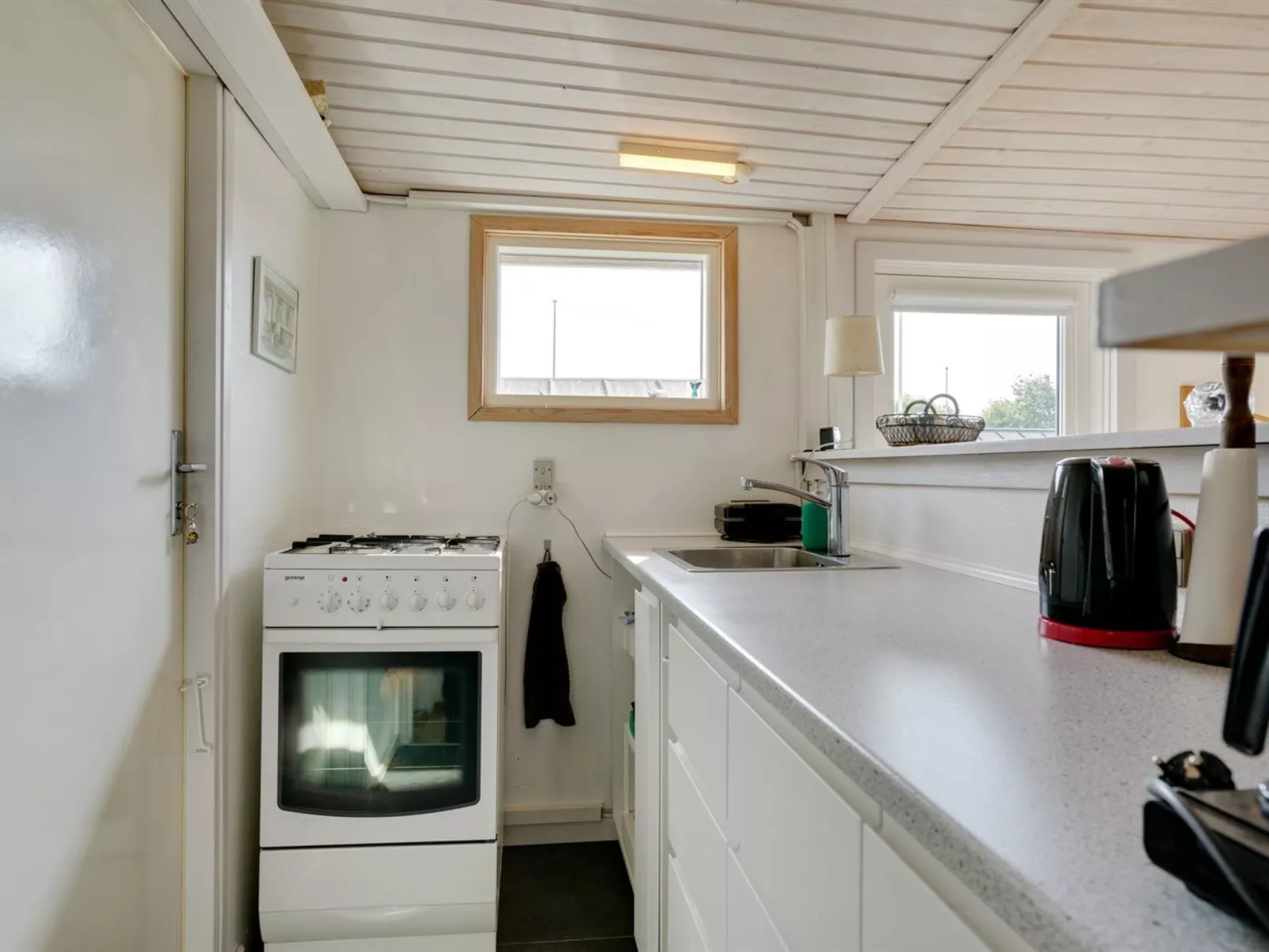 "Arnette" - 150m from the sea-Binnen