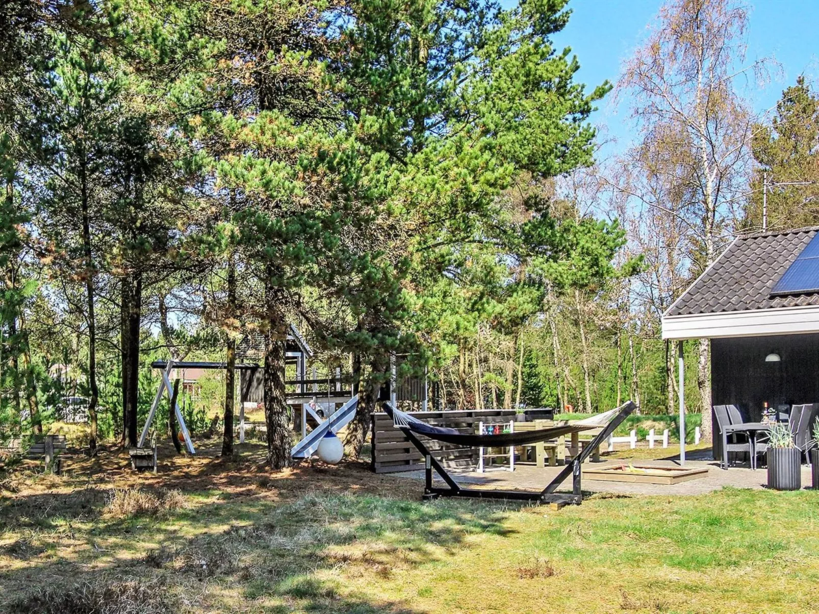 "Jensen" - 700m to the fjord-Buiten