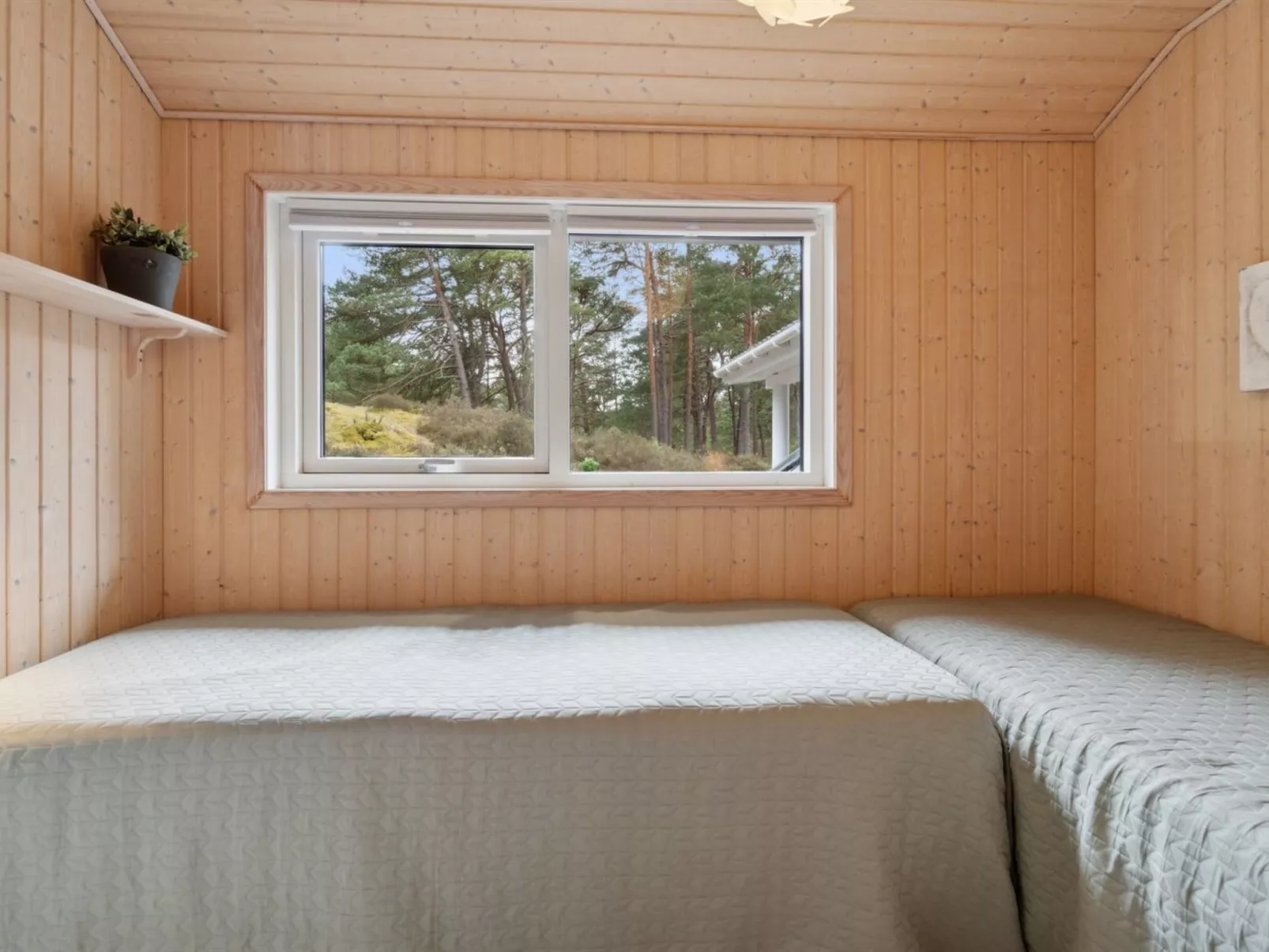 "Bergulv" - 75m from the sea-Binnen