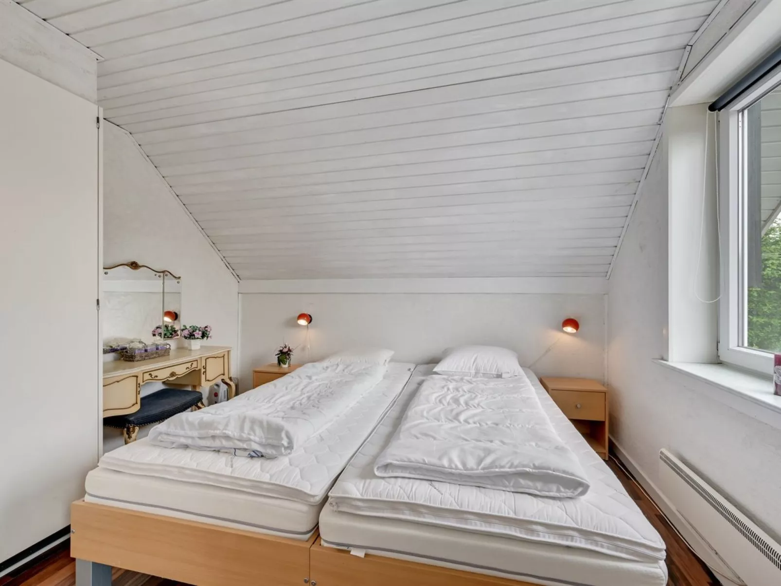 "Earline" - 900m to the fjord-Binnen