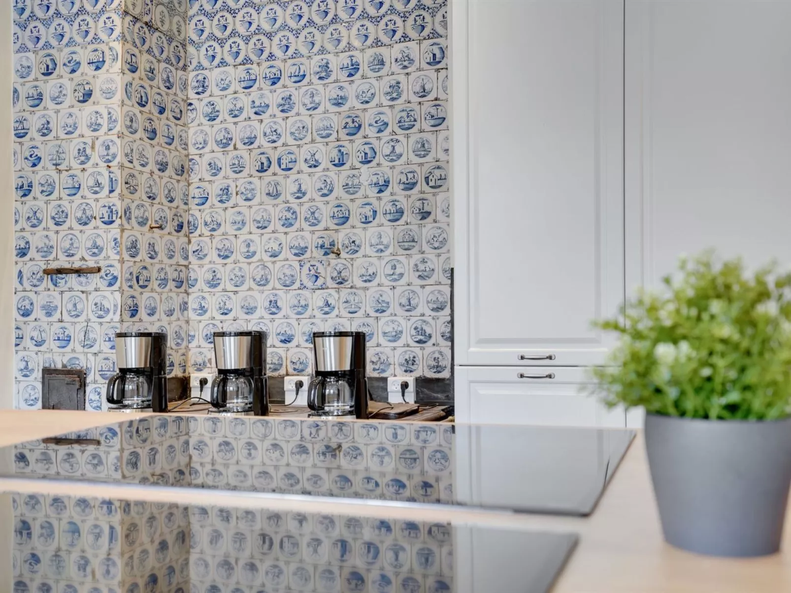 "Niki" - 15km from the sea-Binnen