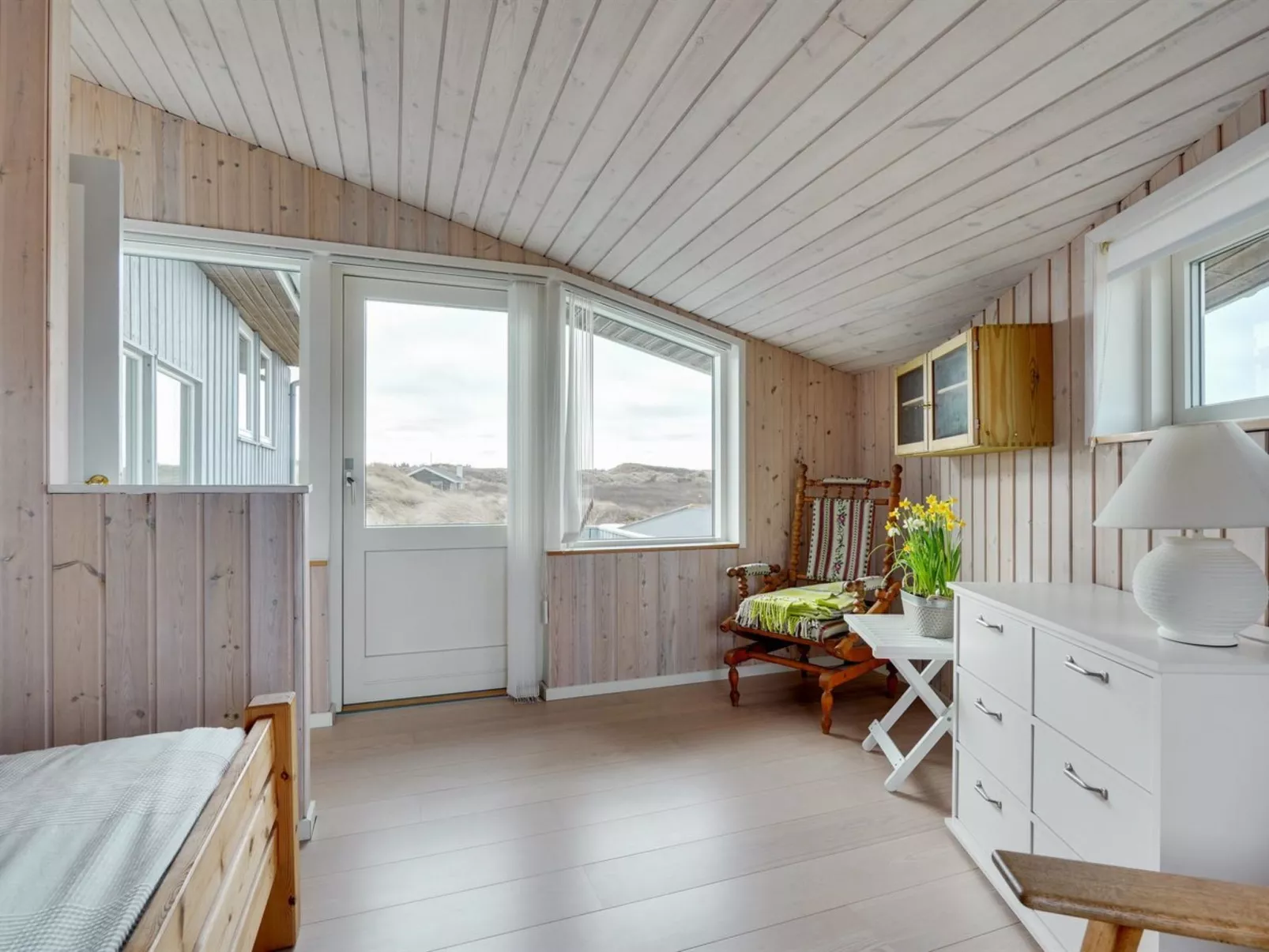 "Kulle" - 200m from the sea-Binnen