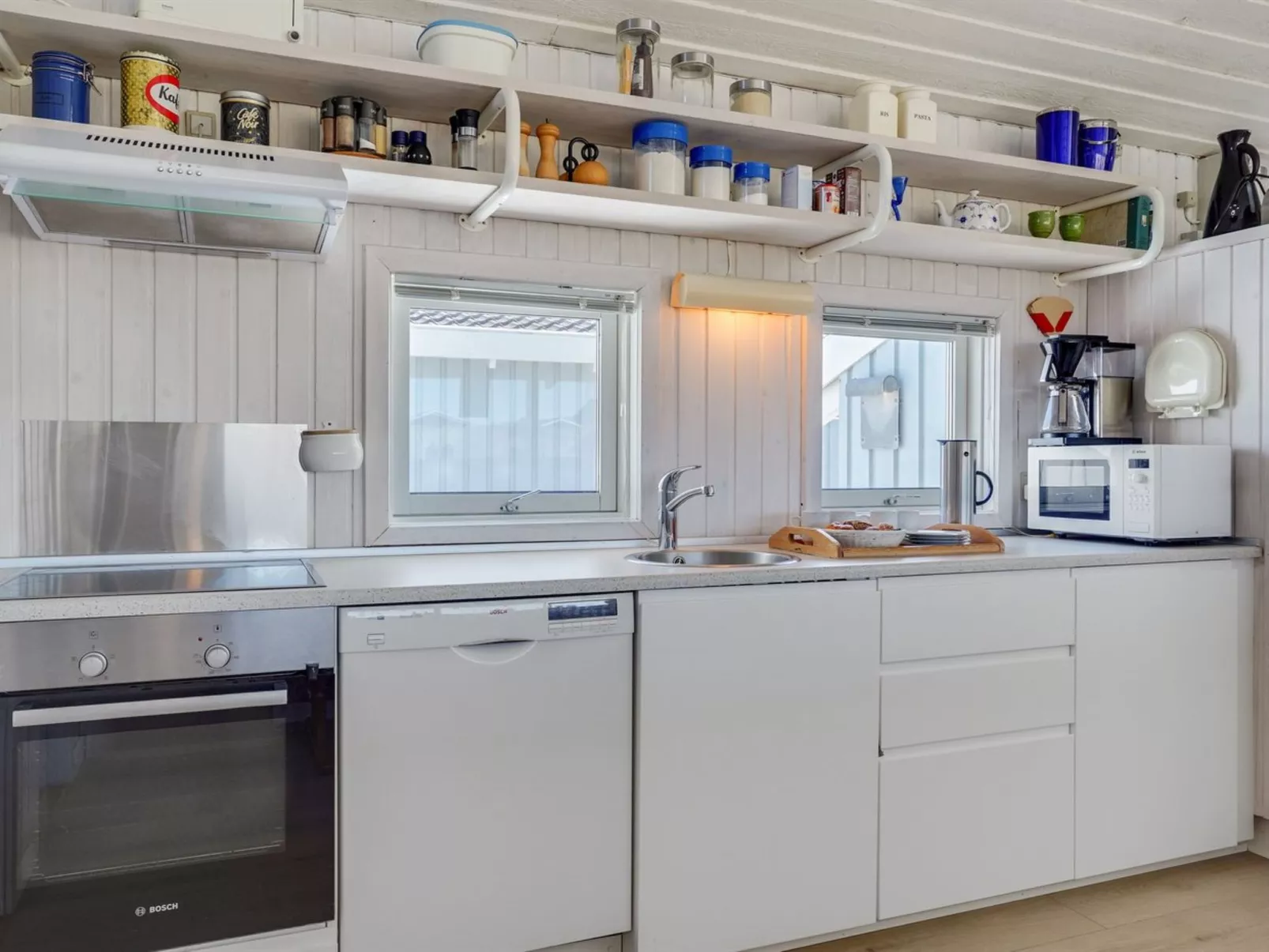 "Sigrid" - 400m from the sea-Binnen