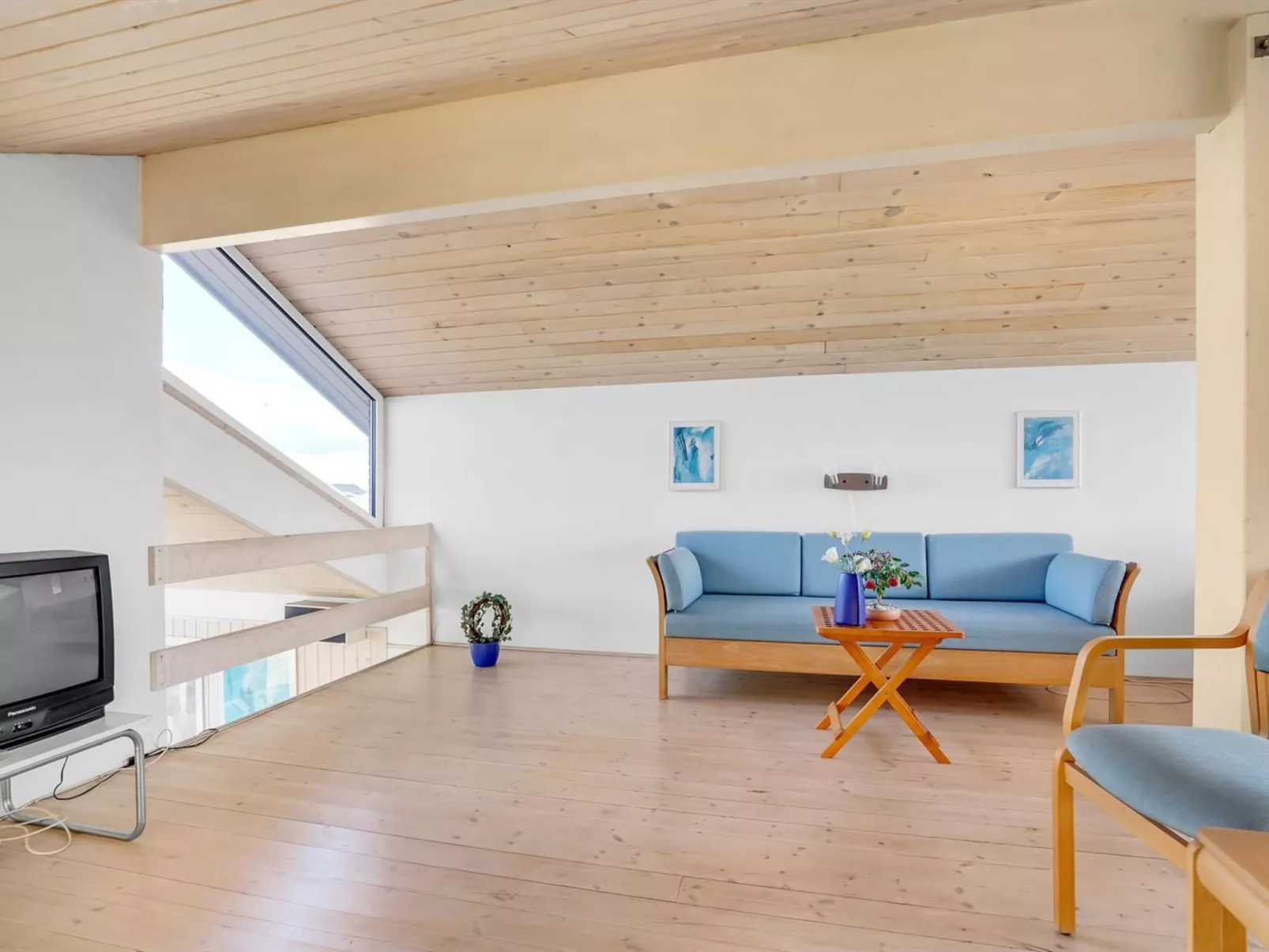 "Ritha" - 350m from the sea-Binnen